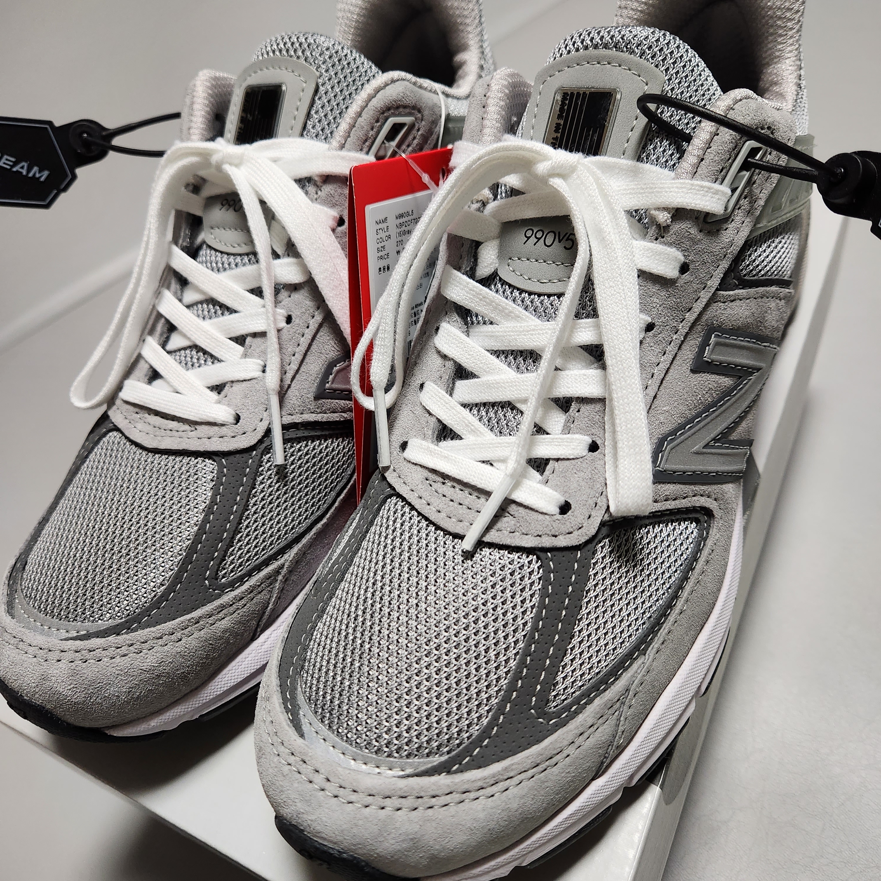 New Balance 990v5 Made in USA Grey - D Standard 착용 스타일