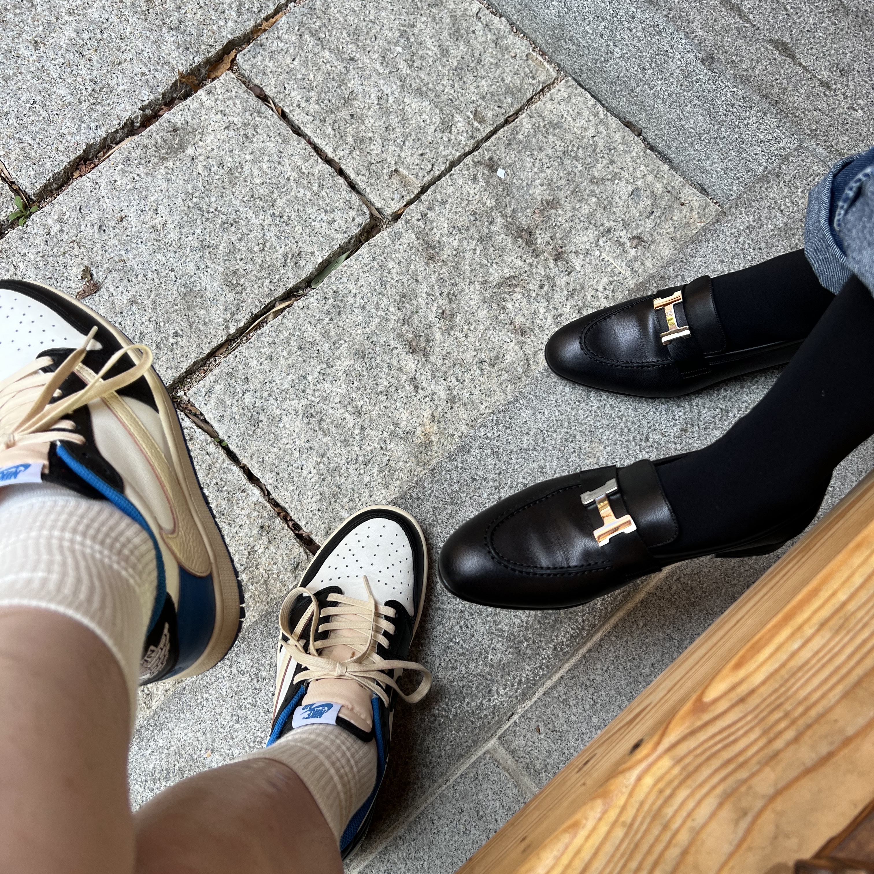 Jordan 1 x Travis Scott x Fragment Retro Low OG SP Military Blue, Auralee Selvedge Faded Light Denim Blouson Lightning Effect - 22SS 착용 스타일 - 3