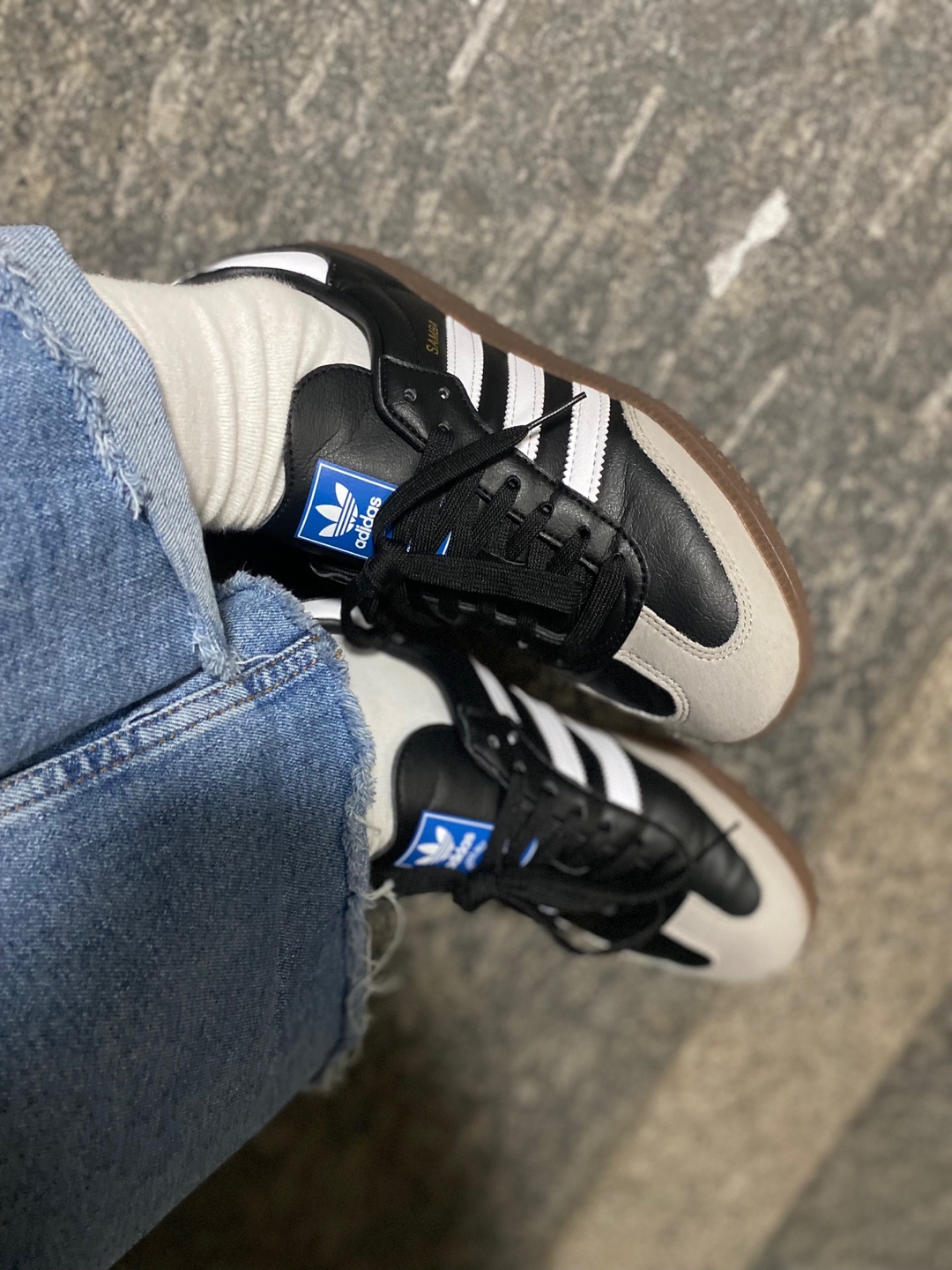 Adidas Samba Vegan Black White 착용 스타일