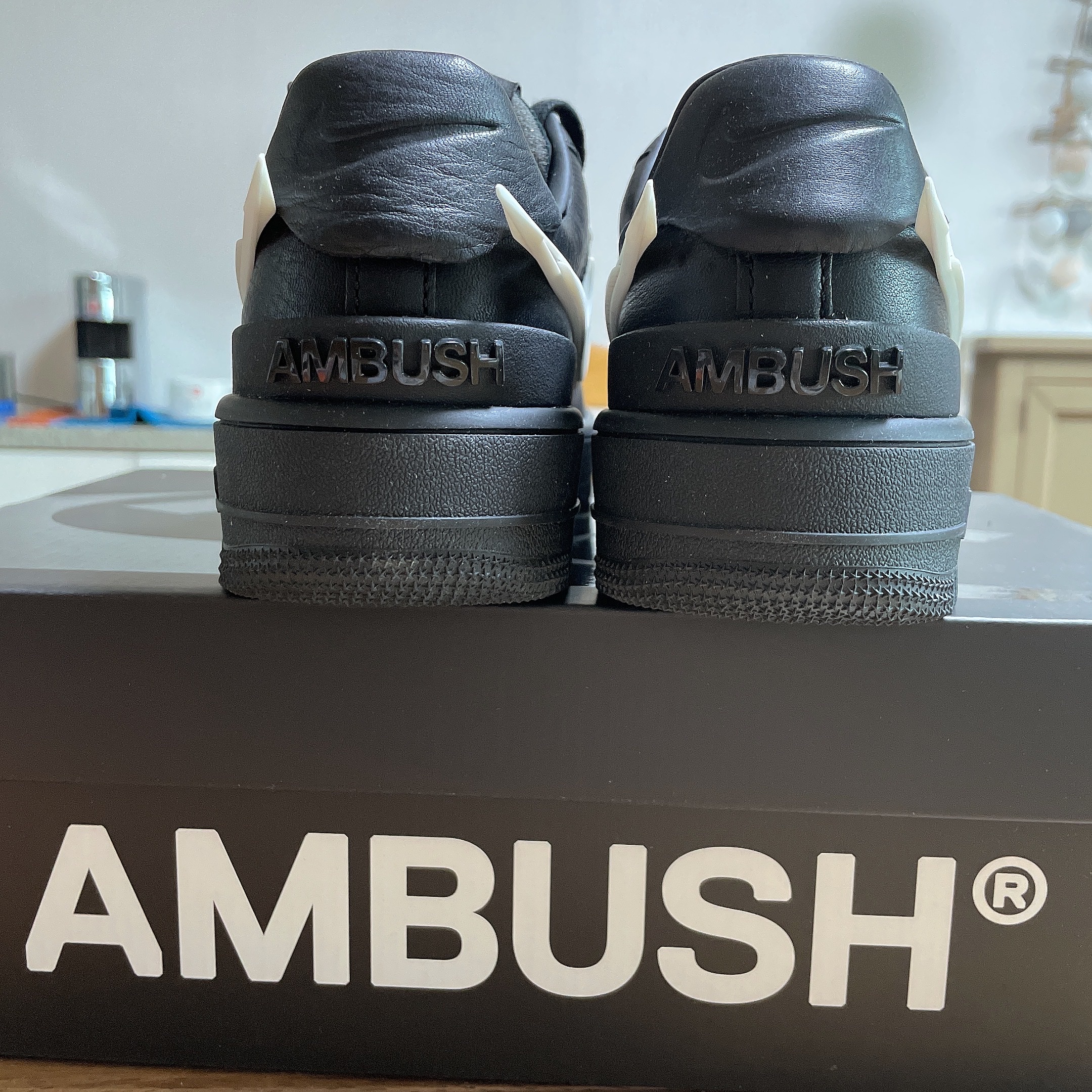 Nike x Ambush Air Force 1 Low SP Black 착용 스타일 - 3
