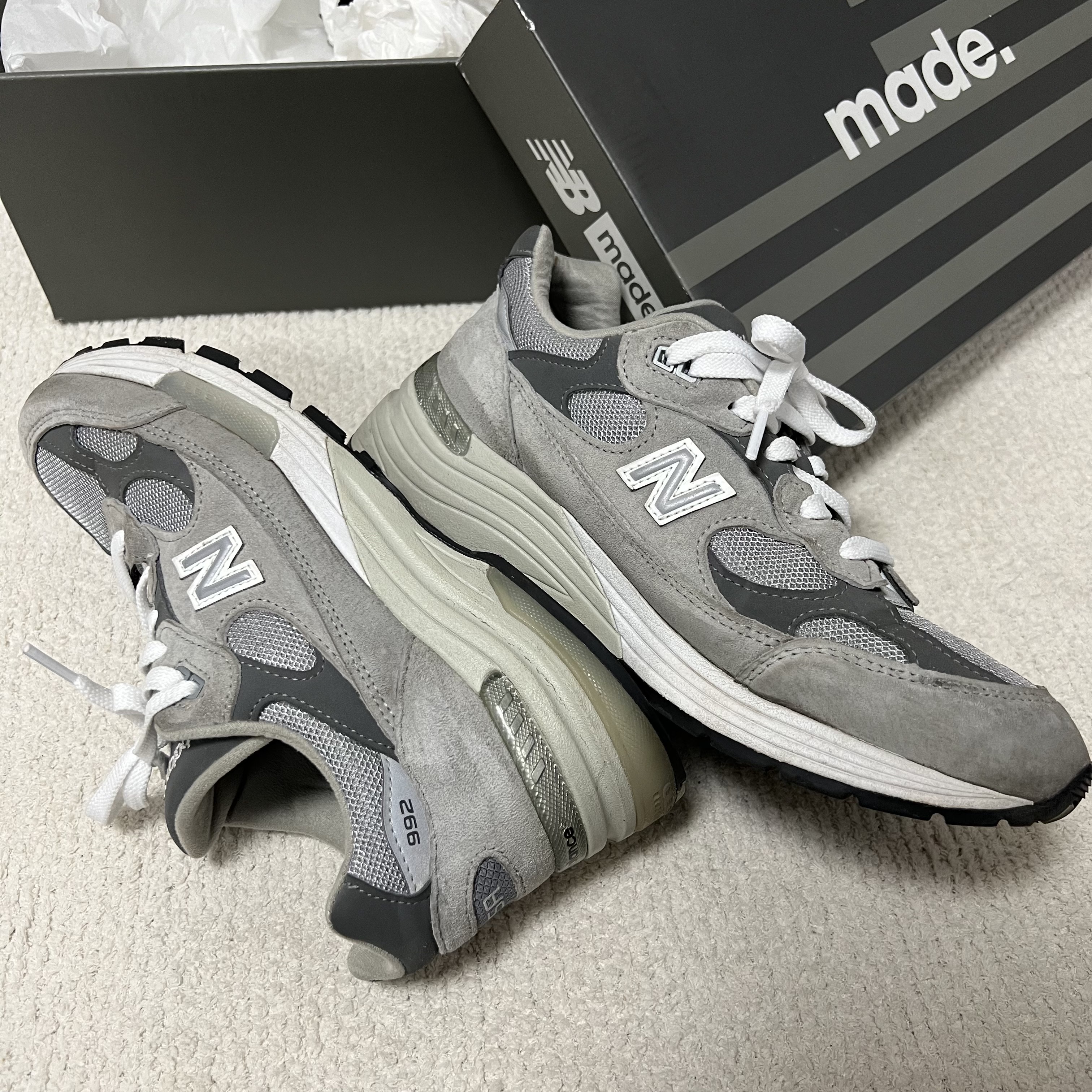 New Balance 992 Made in USA Grey - D Standard 착용 스타일