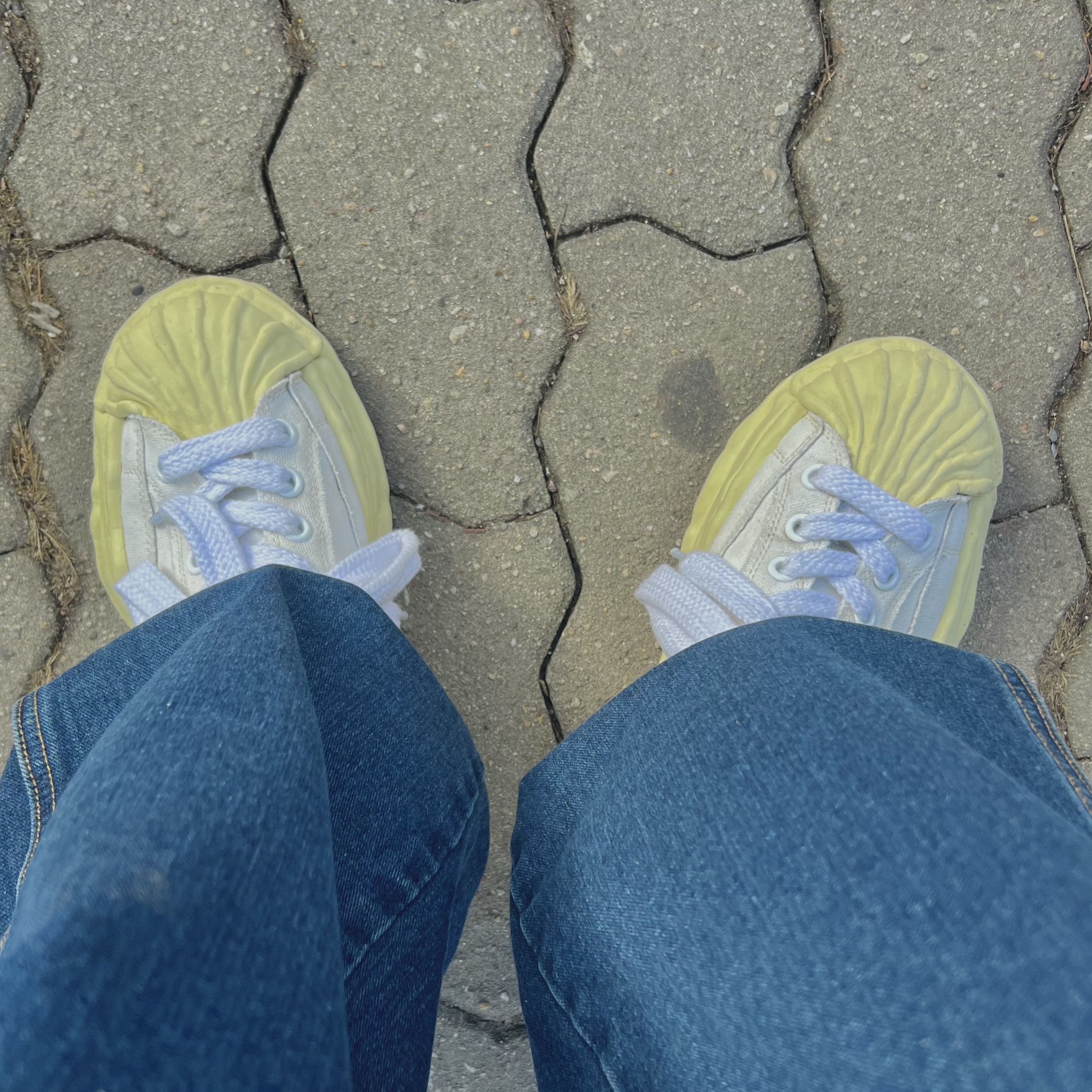 Maison Mihara Yasuhiro Blakey VL OG Sole Leather Low-top Sneakers White, Apple AirPods Max Lightning Green (Korean Ver.) 착용 스타일 - 5