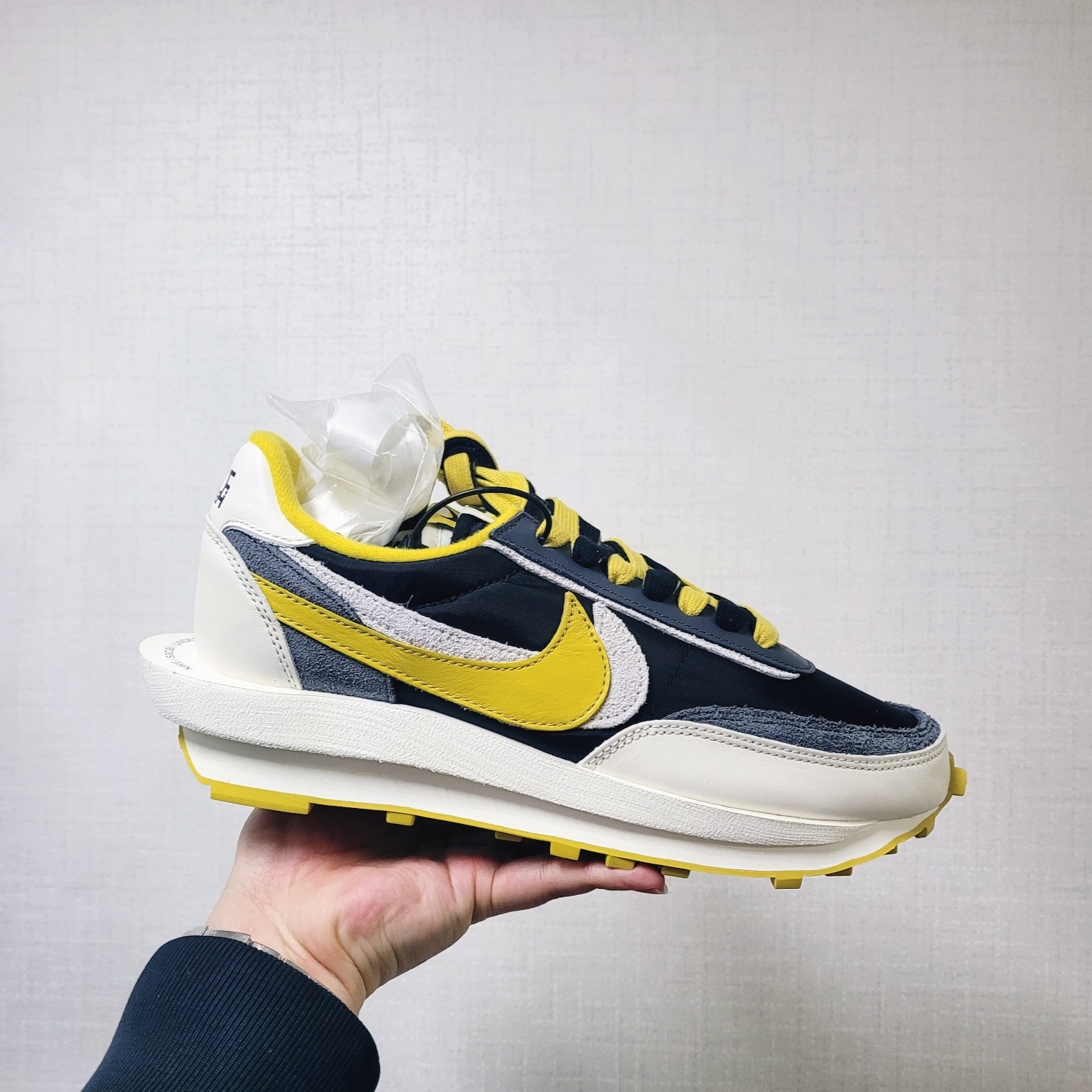 Nike x Sacai x Undercover LDWaffle Black Bright Citron 착용 스타일 - 1