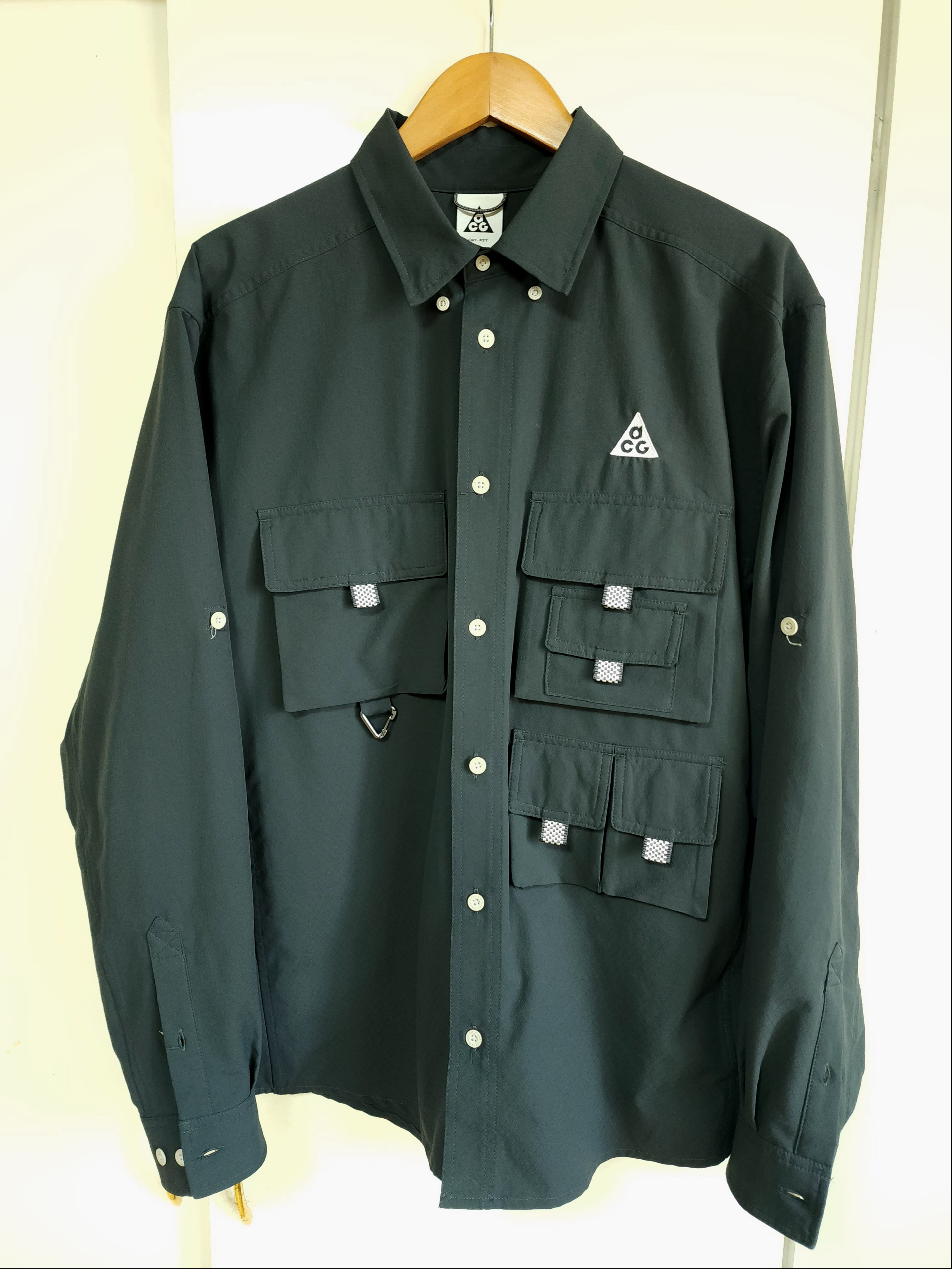 Nike ACG Dri-Fit UV Devastation Trail Shirt Smoke Grey - Asia, Nike ACG Dri-Fit UV Devastation Trail Shirt Dark Smoke Grey - Asia 착용 스타일 - 2