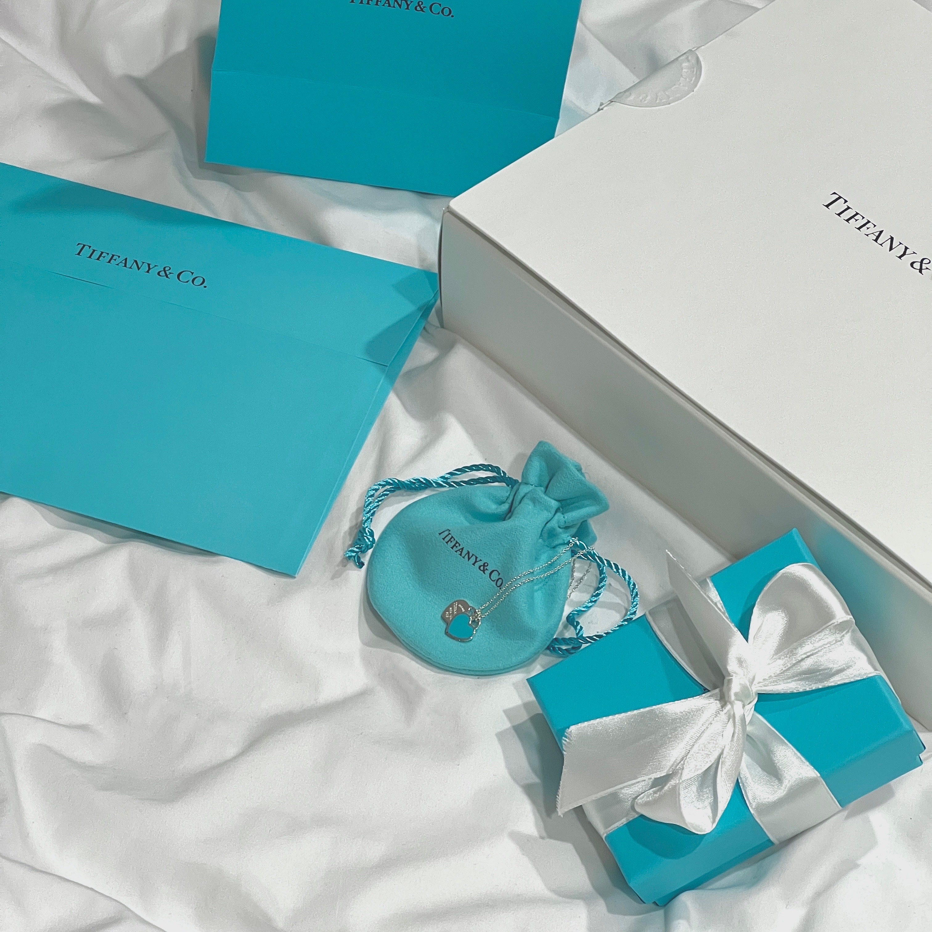 Tiffany & Co. Return To Tiffany Blue Double Heart Tag Pendant Mini Silver 착용 스타일