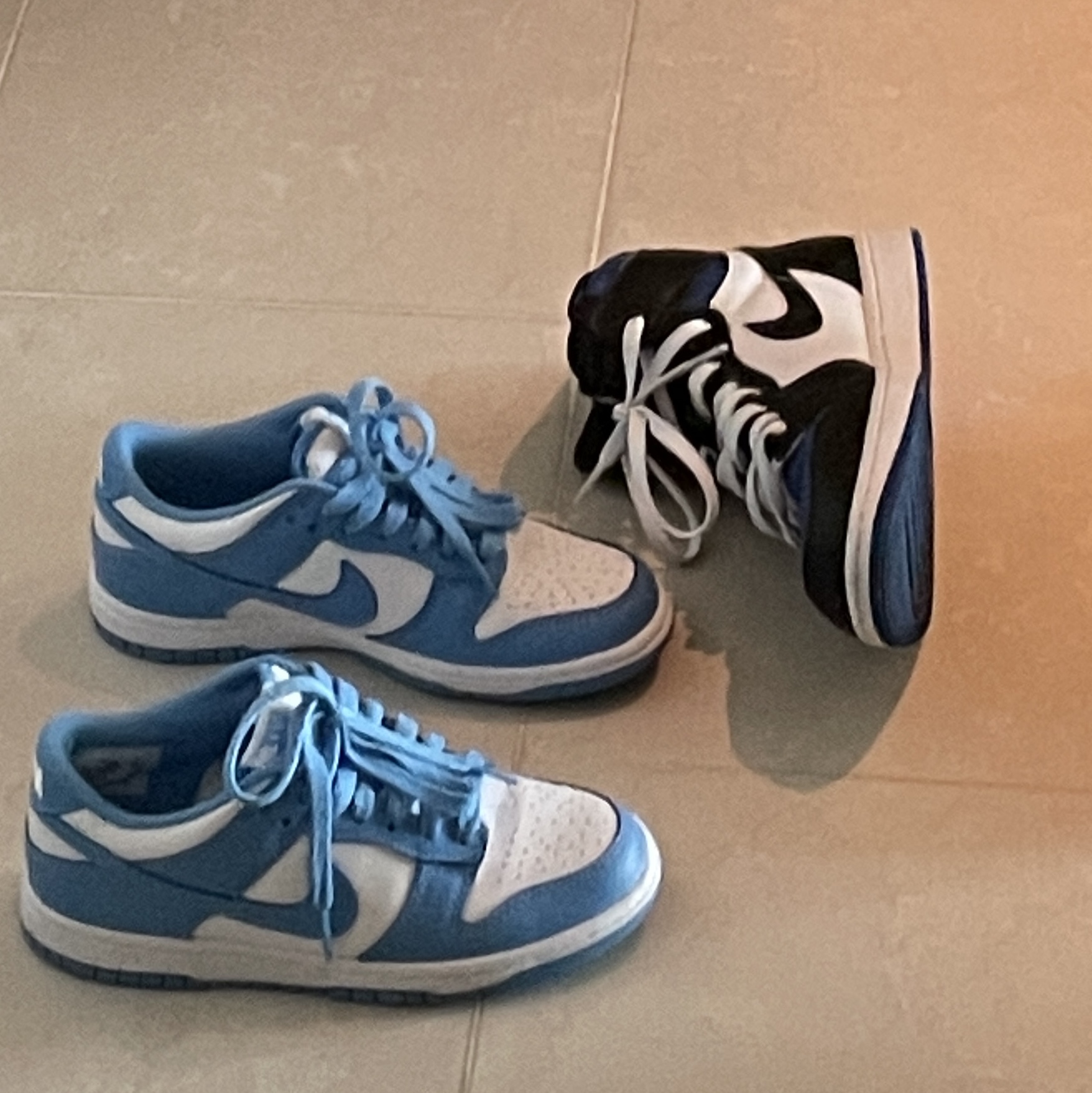 (GS) Nike Dunk Low University Blue 착용 스타일 - 1