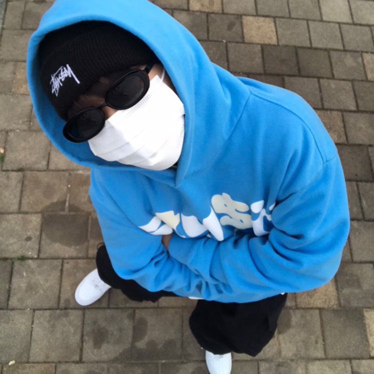 Stussy x Cactus Plant Flea Market 8 Ball Pigment Dyed Hoodie Blue, Stussy Stock Cuff Beanie Black 착용 스타일