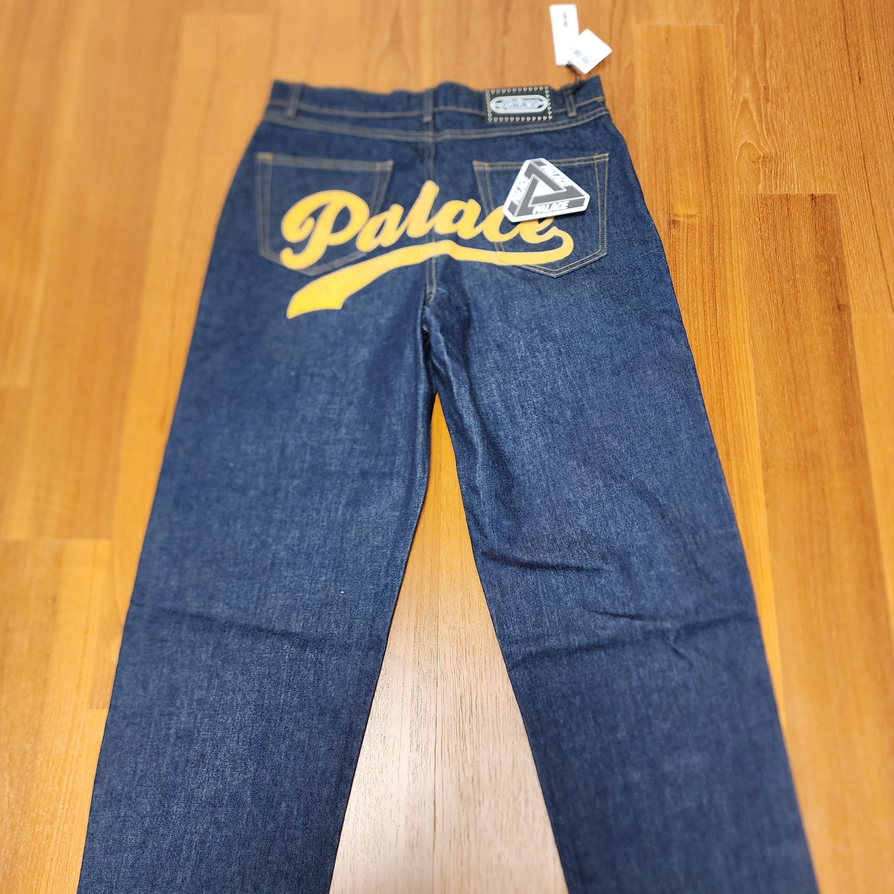 Palace Chain Script Jean Indigo - 23SS 착용 스타일 - 2