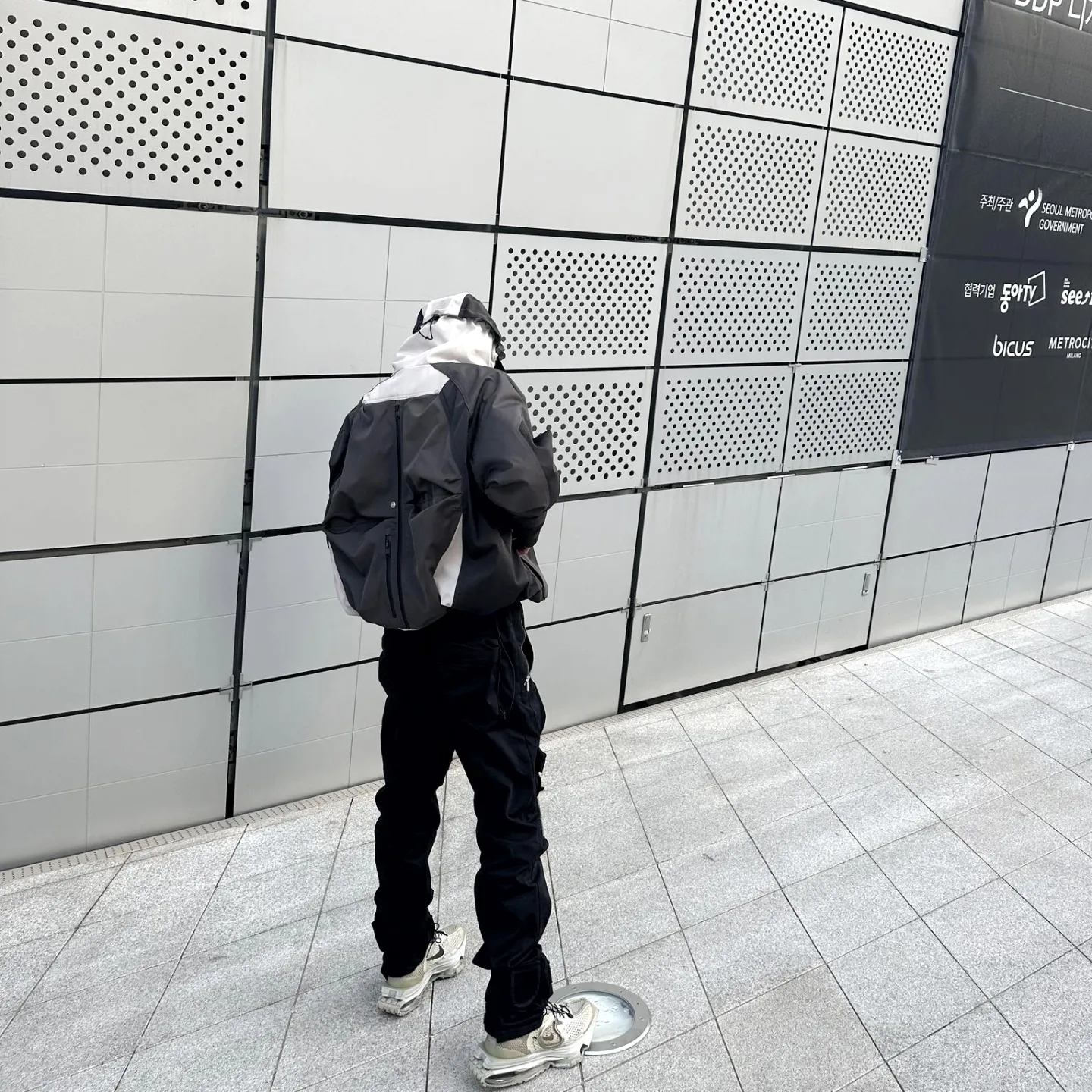 Undermycar Kame Multi Zip Turtle Shell Parka Driftwood - 22FW, Nike x Matthew M Williams Zoom 004 Stone 착용 스타일