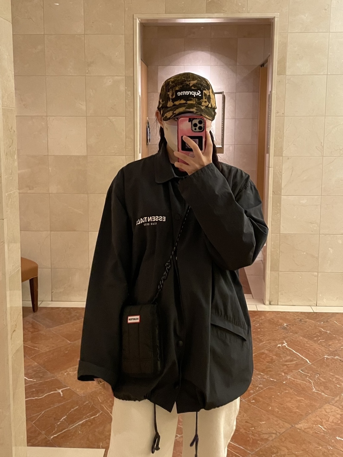 Essentials Coach Jacket Dark Slate/Stretch Limo/Black - 20FW, Supreme Denim Camp Cap Dyed Rust - 22FW 착용 스타일 - 3
