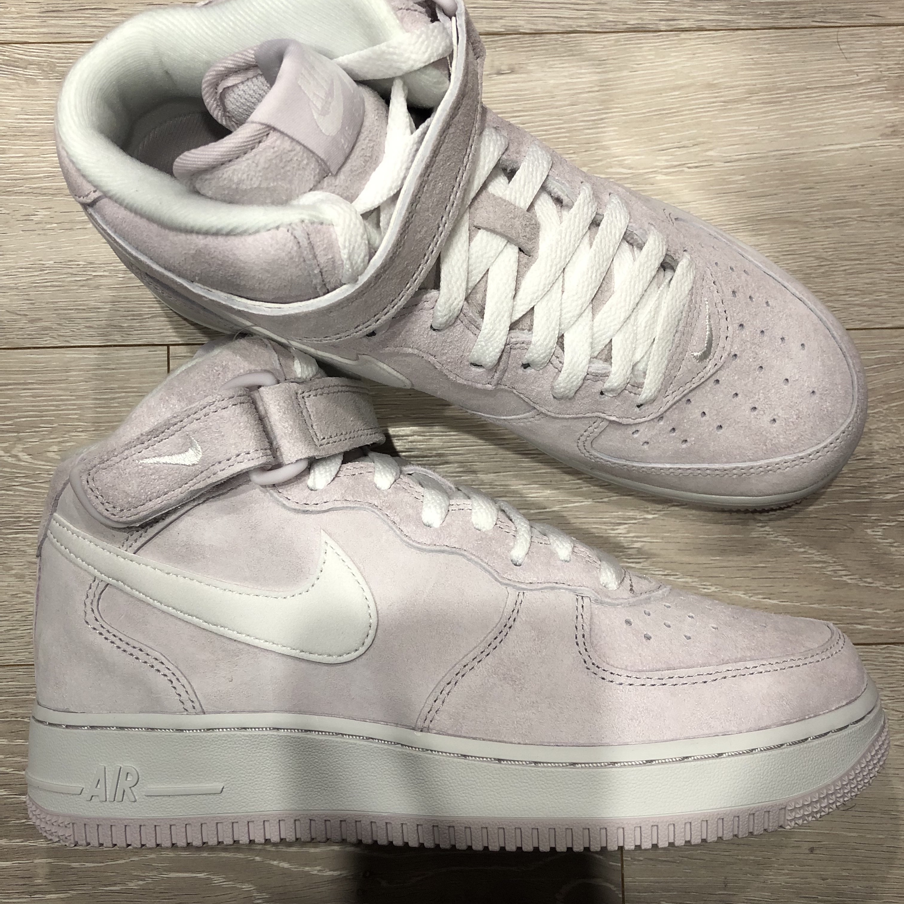Nike Air Force 1 Mid '07 QS Venice 착용 스타일