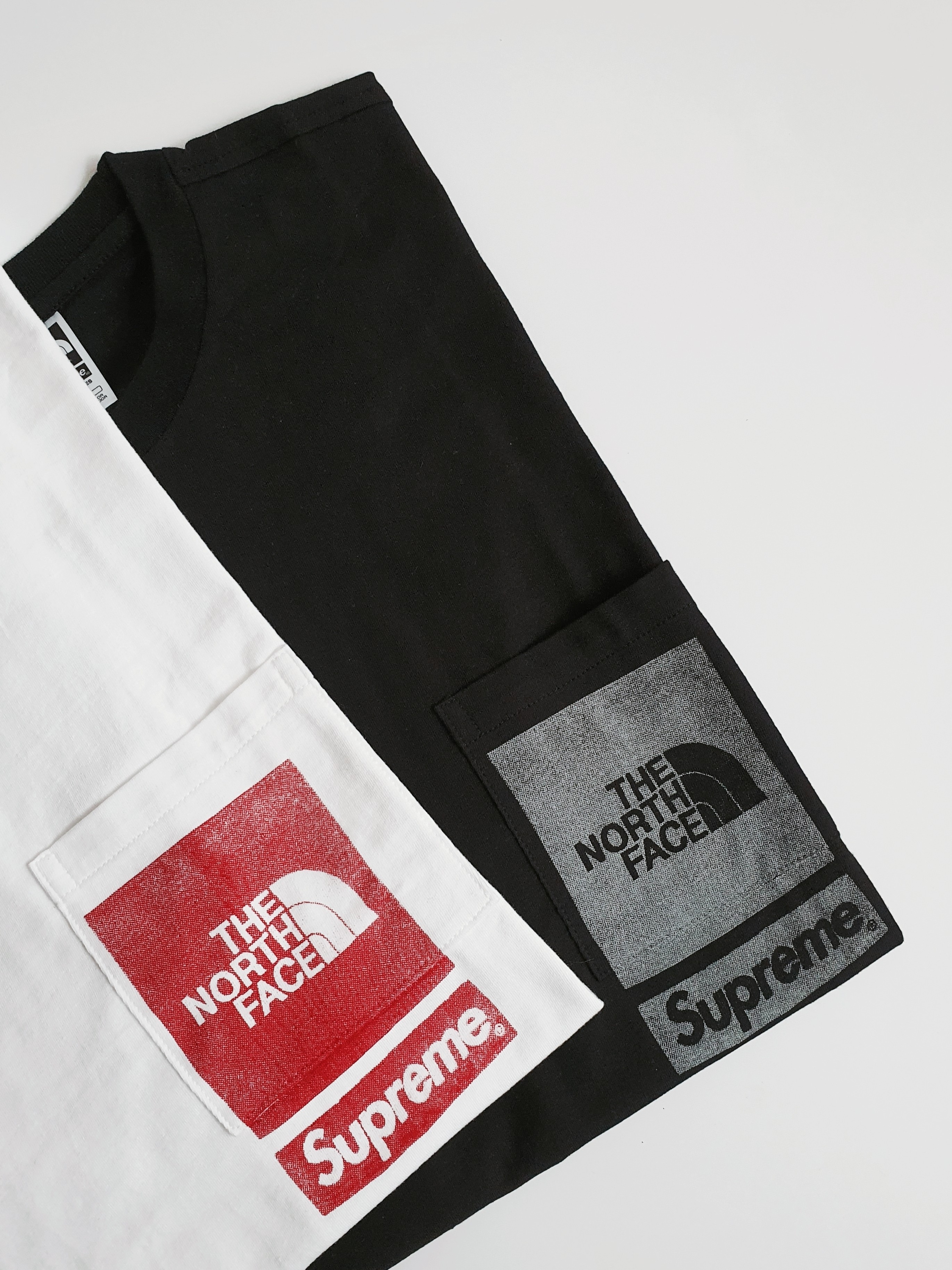 Supreme x The North Face Printed Pocket T-Shirt White - 23SS, Supreme x The North Face Printed Pocket T-Shirt Black - 23SS 착용 스타일 - 1