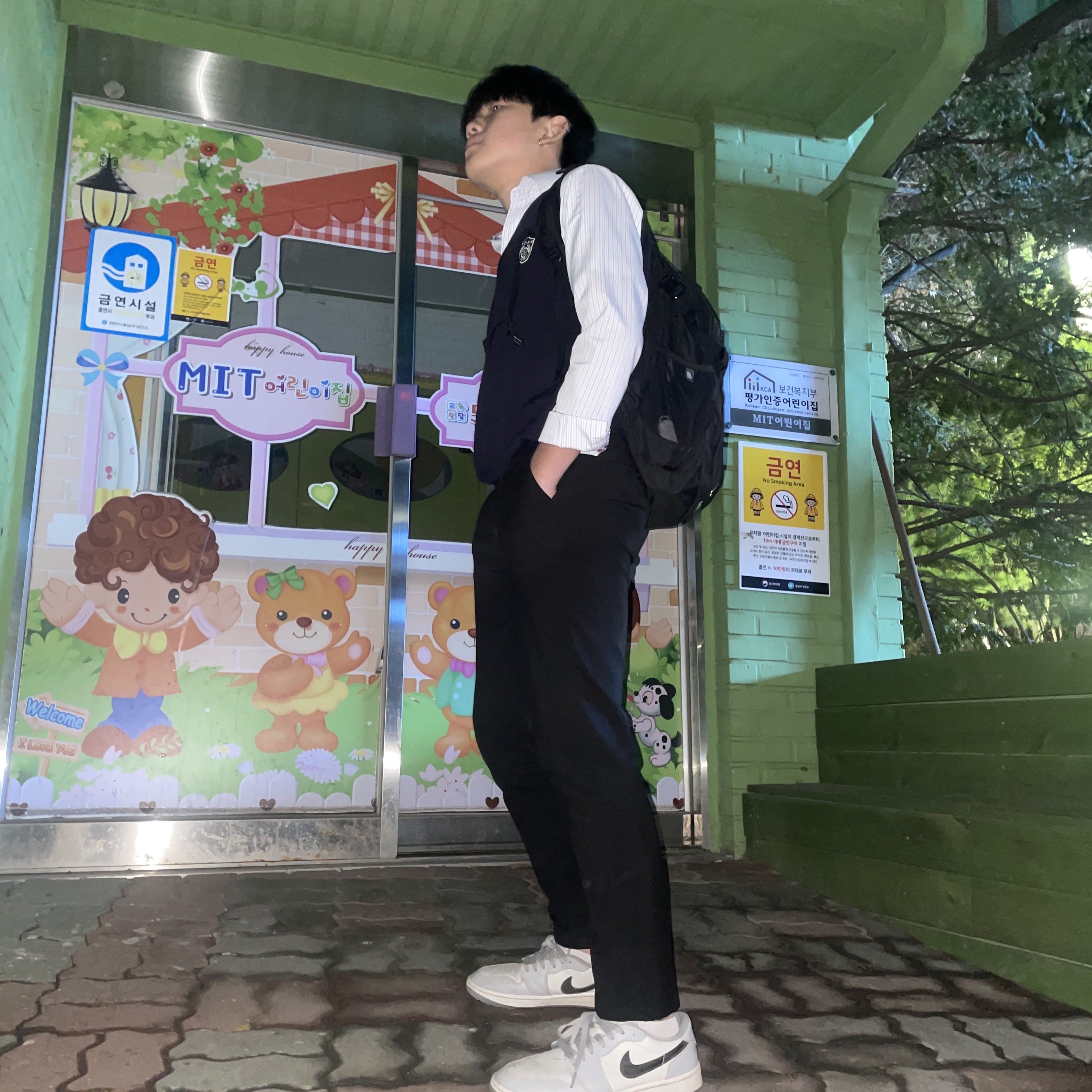 Jordan 1 Low Golf Wolf Grey, Stussy World Tour LS T-Shirt White 착용 스타일 - 1