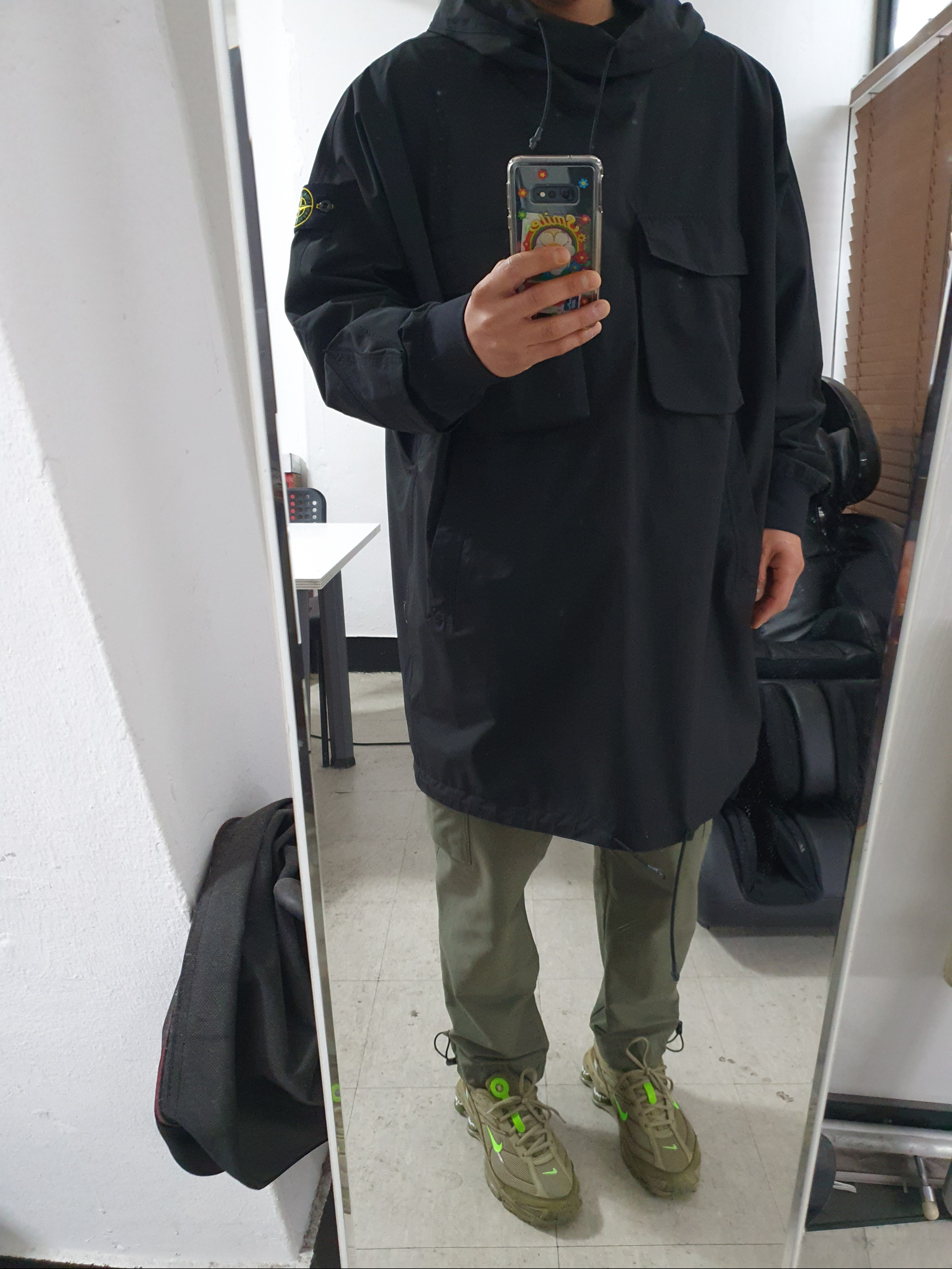 Nike x Supreme Shox Ride 2 SP Neutral Olive 착용 스타일