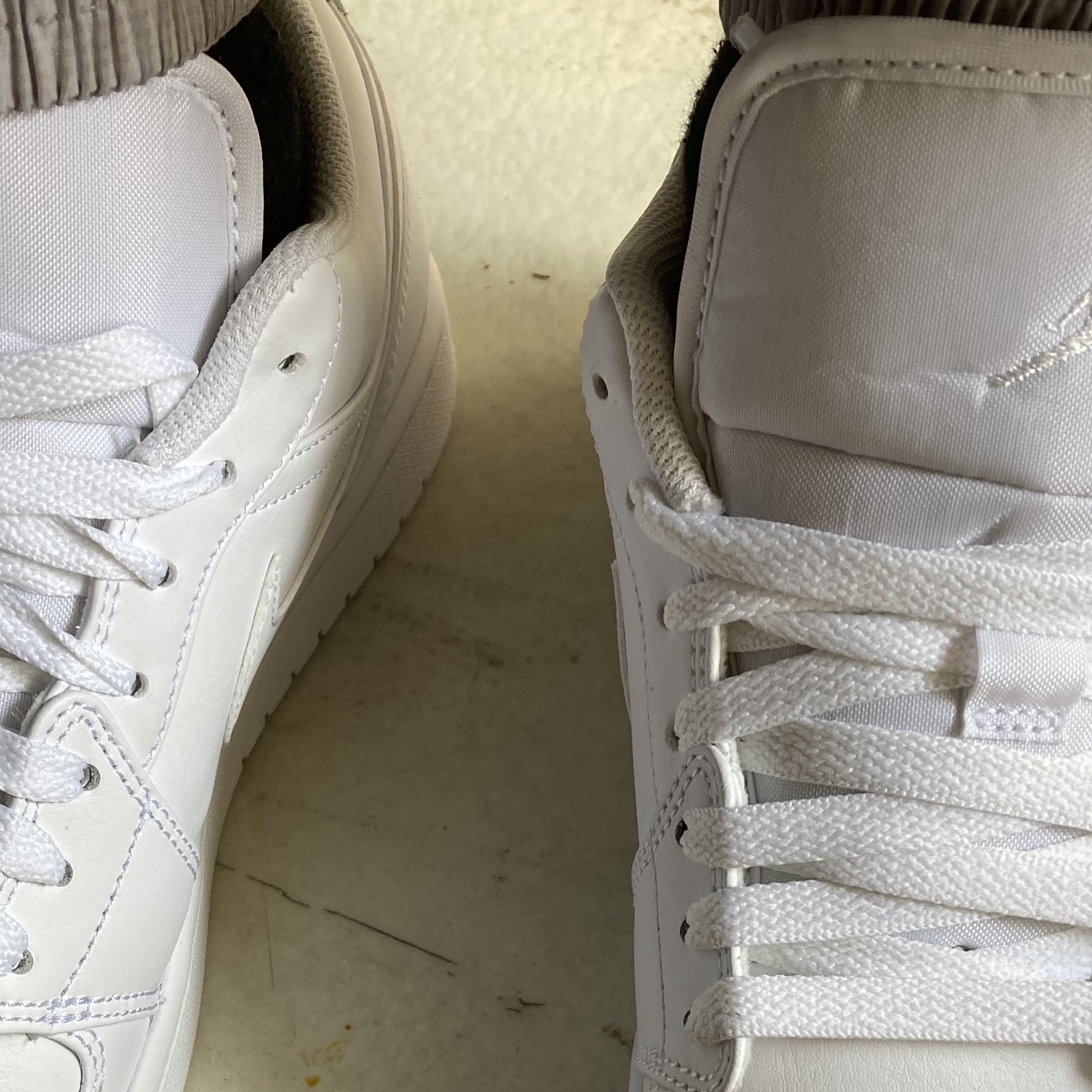 Jordan 1 Low Triple White 착용 스타일 - 2
