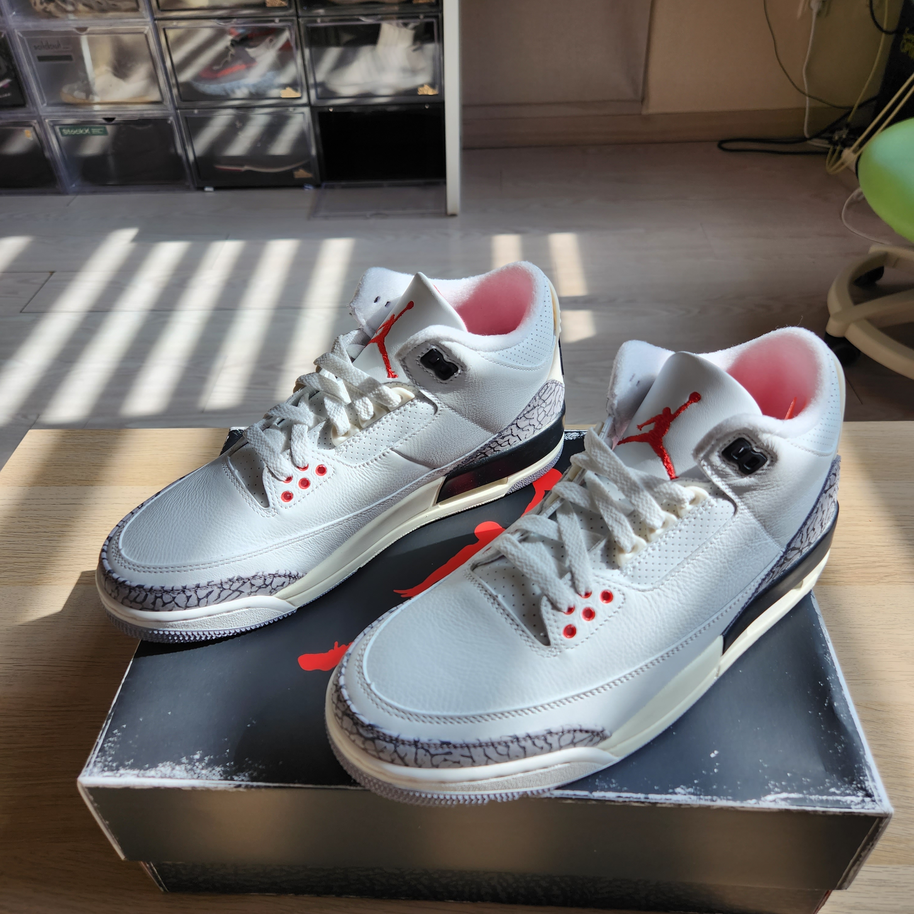Jordan 3 Retro White Cement Reimagined 착용 스타일 - 1