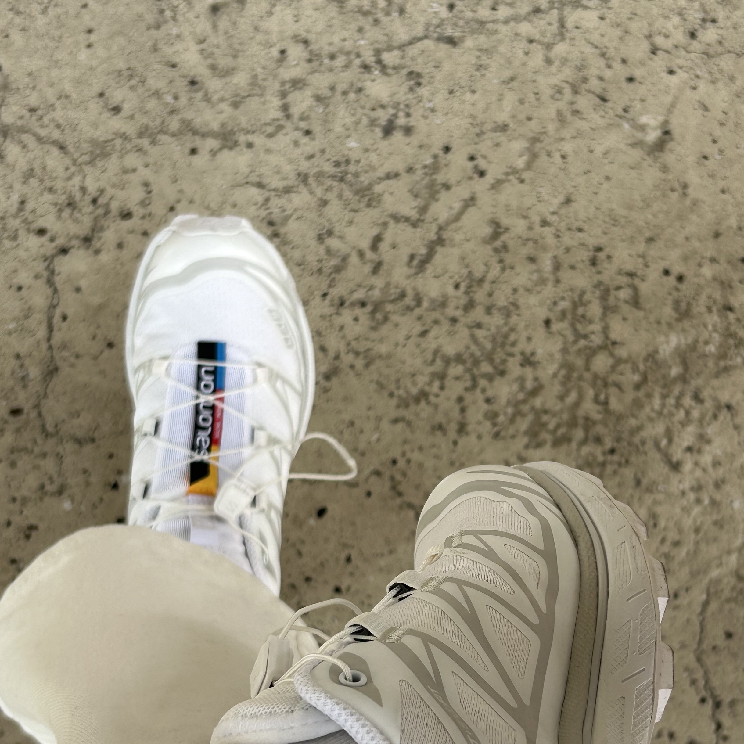 Salomon XT-6 ADV White 착용 스타일