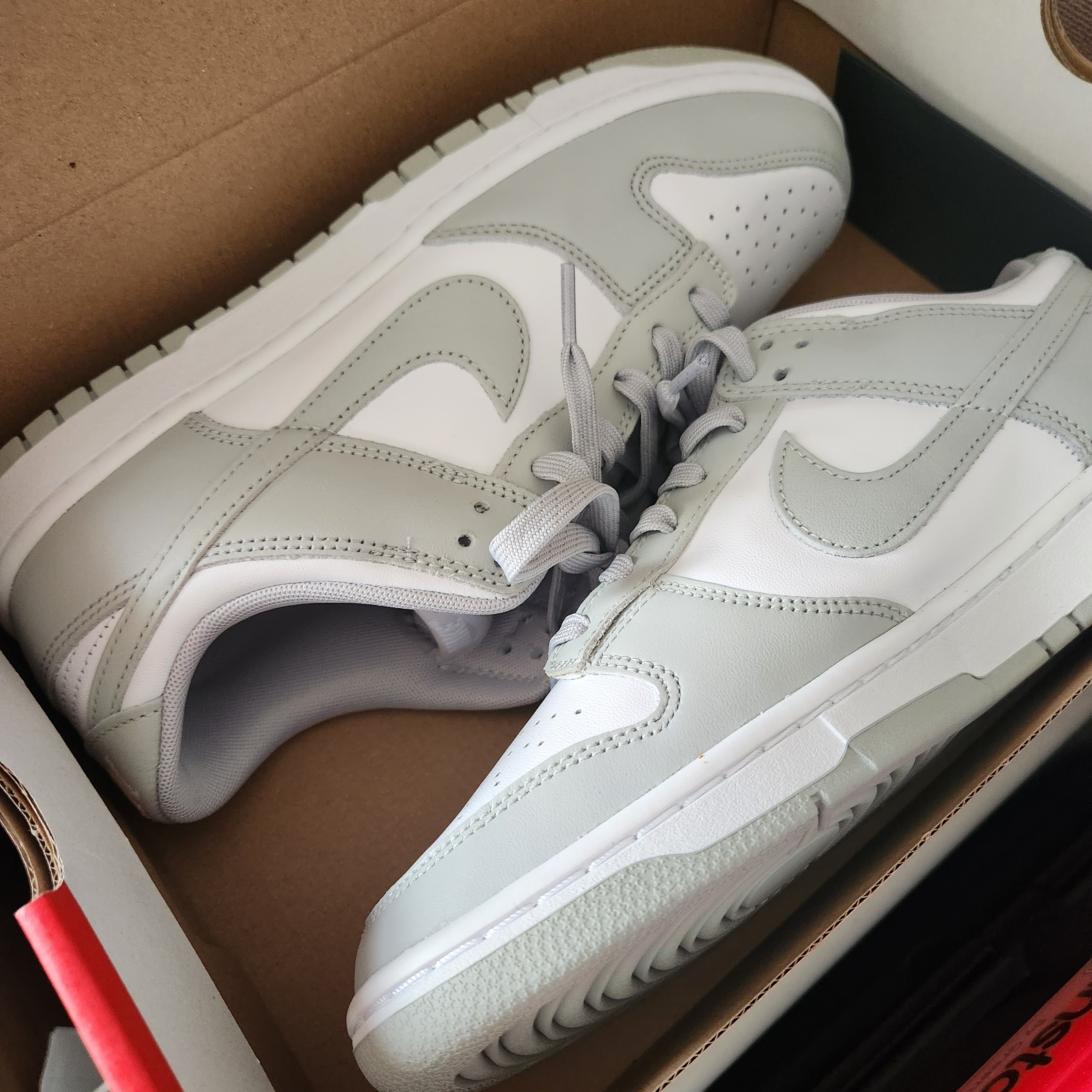 Nike Dunk Low Retro Grey Fog 착용 스타일