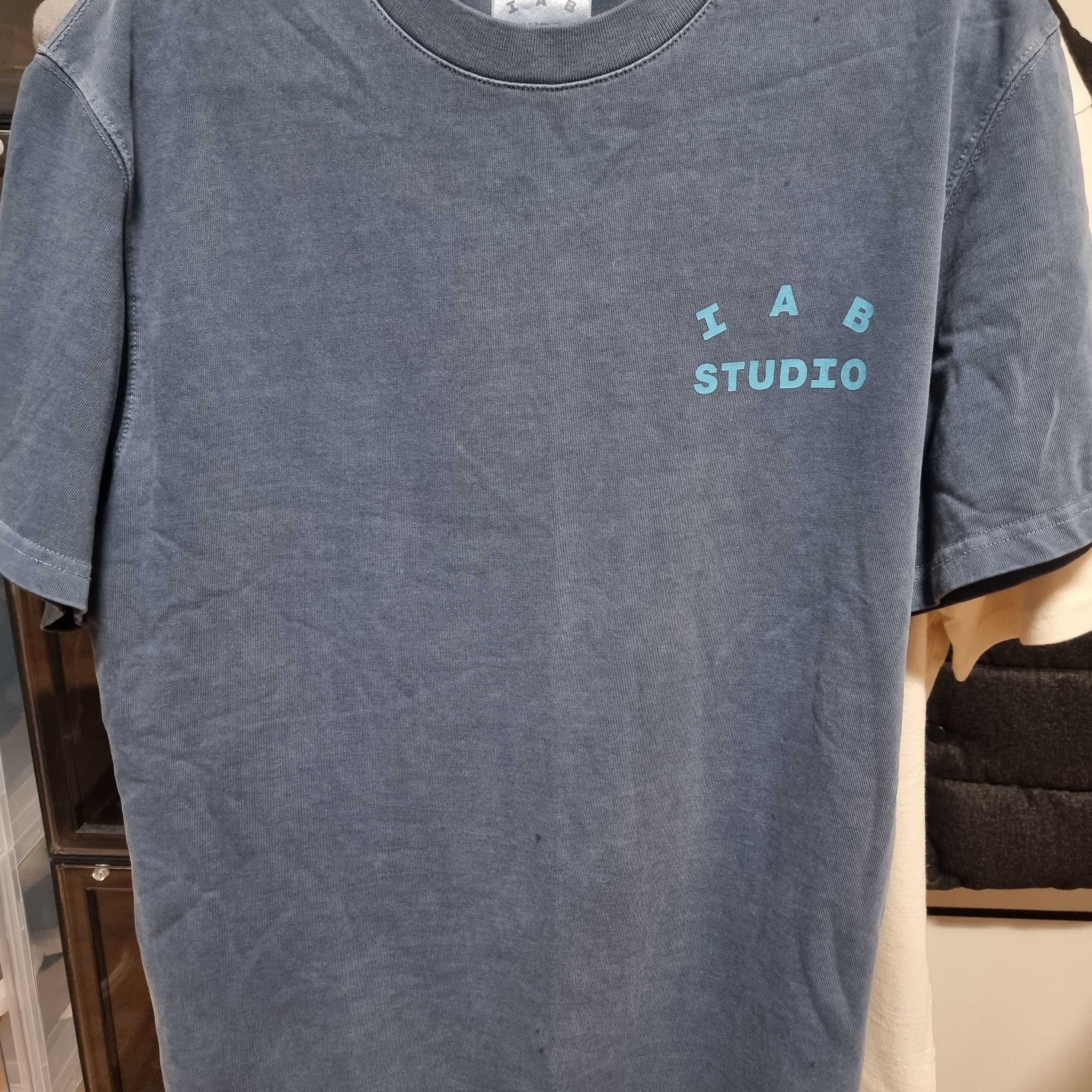 IAB Studio Pigment T-Shirt Blue, IAB Studio x Lee T-Shirt Oatmeal Ivory 착용 스타일 - 1