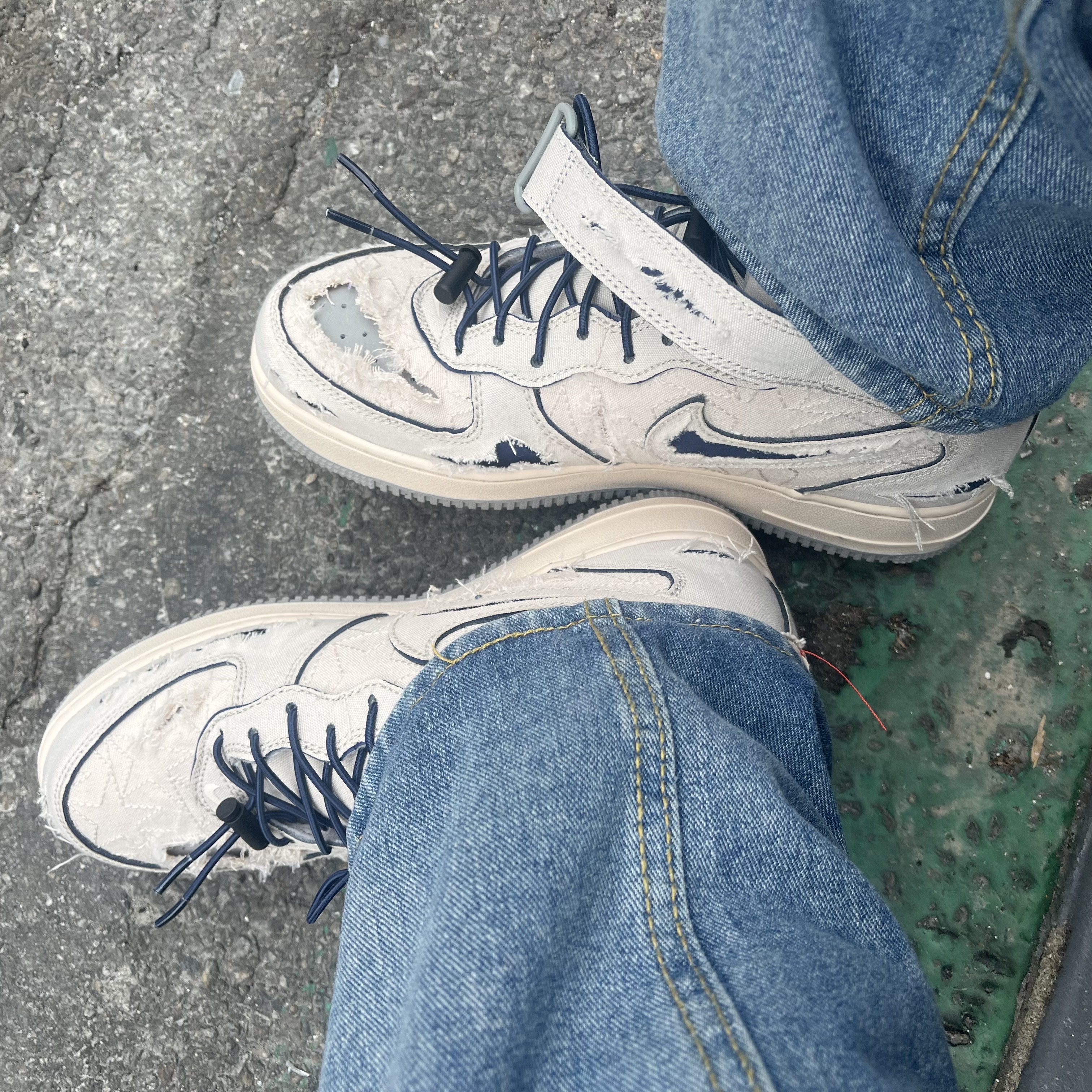 Nike Air Force 1 Mid '07 Pearl White 착용 스타일