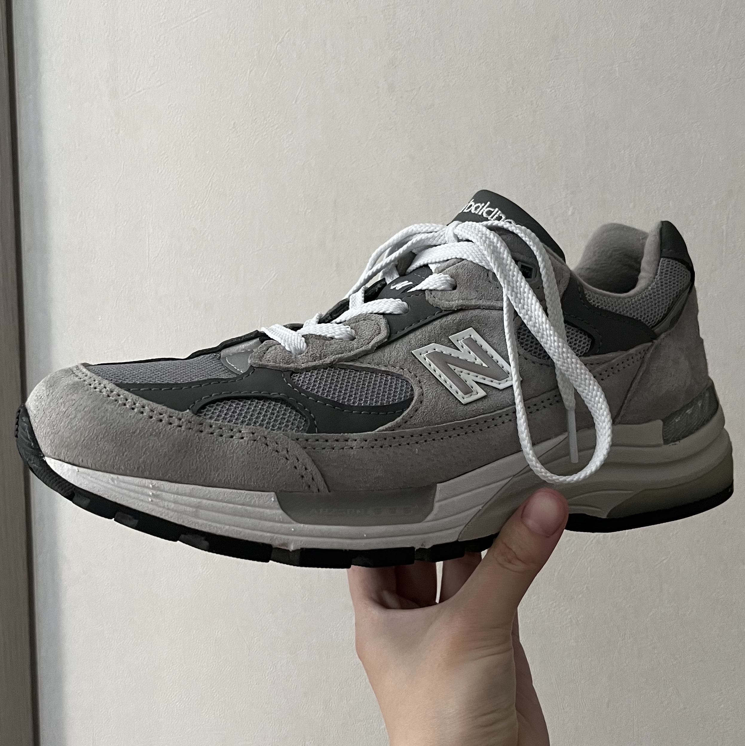 New Balance 992 Made in USA Grey - D Standard 착용 스타일
