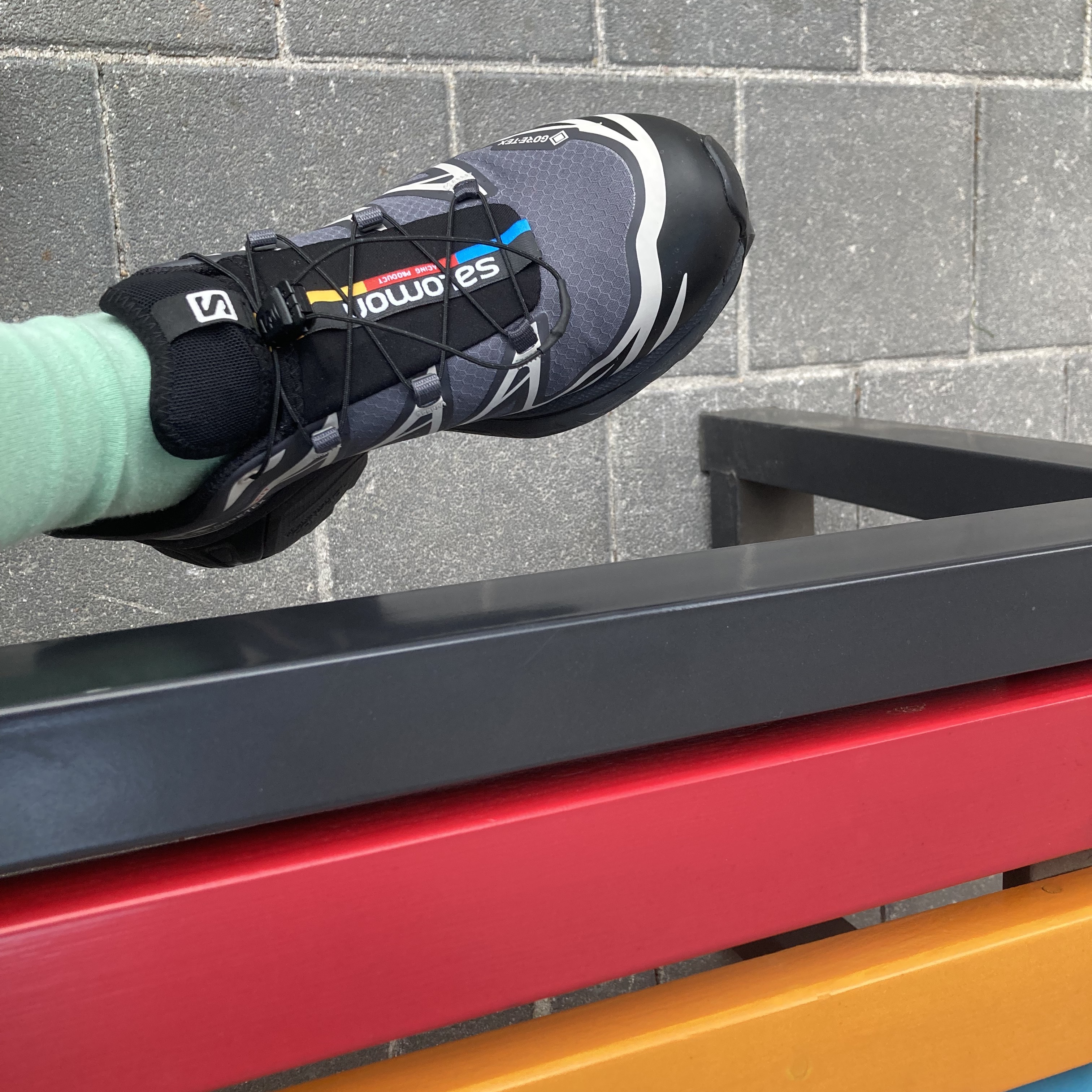 Salomon XT-6 Gore-Tex Black Ebony 착용 스타일