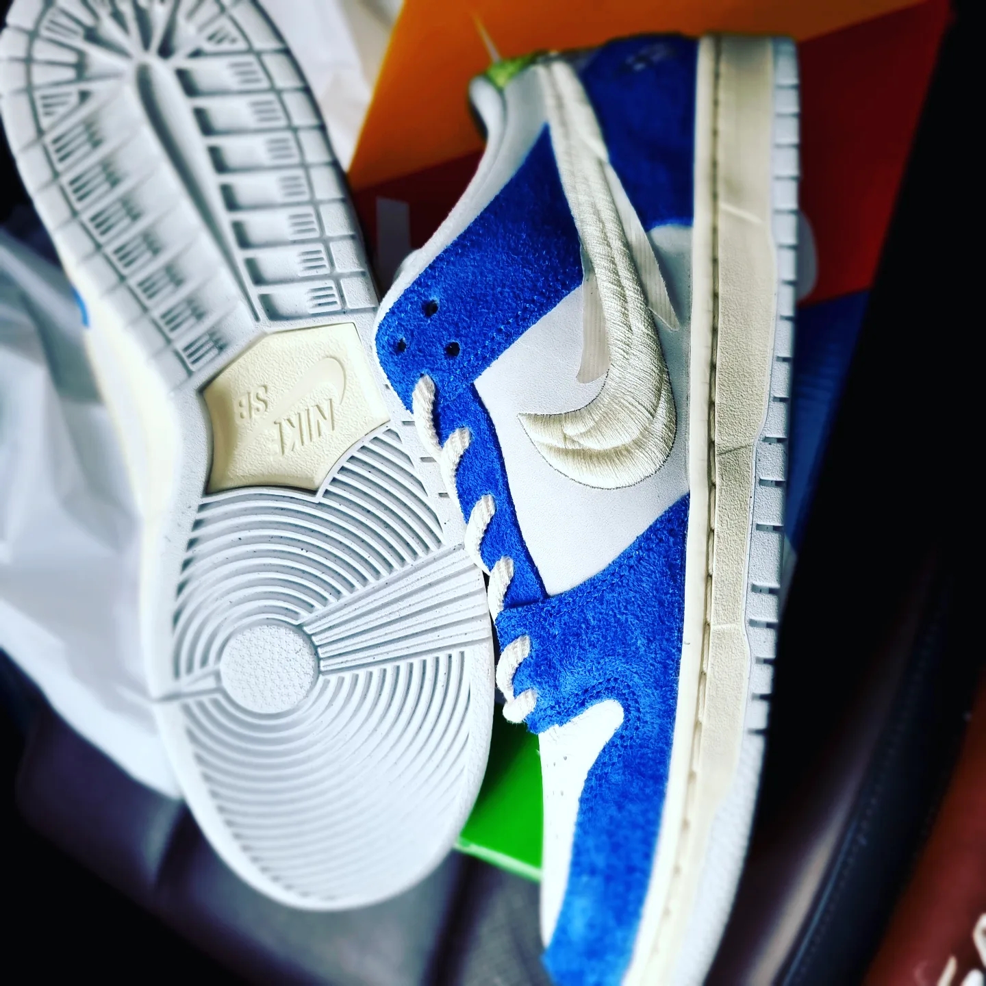 Nike x Fly Streetwear SB Dunk Low Pro Gardenia 착용 스타일 - 4