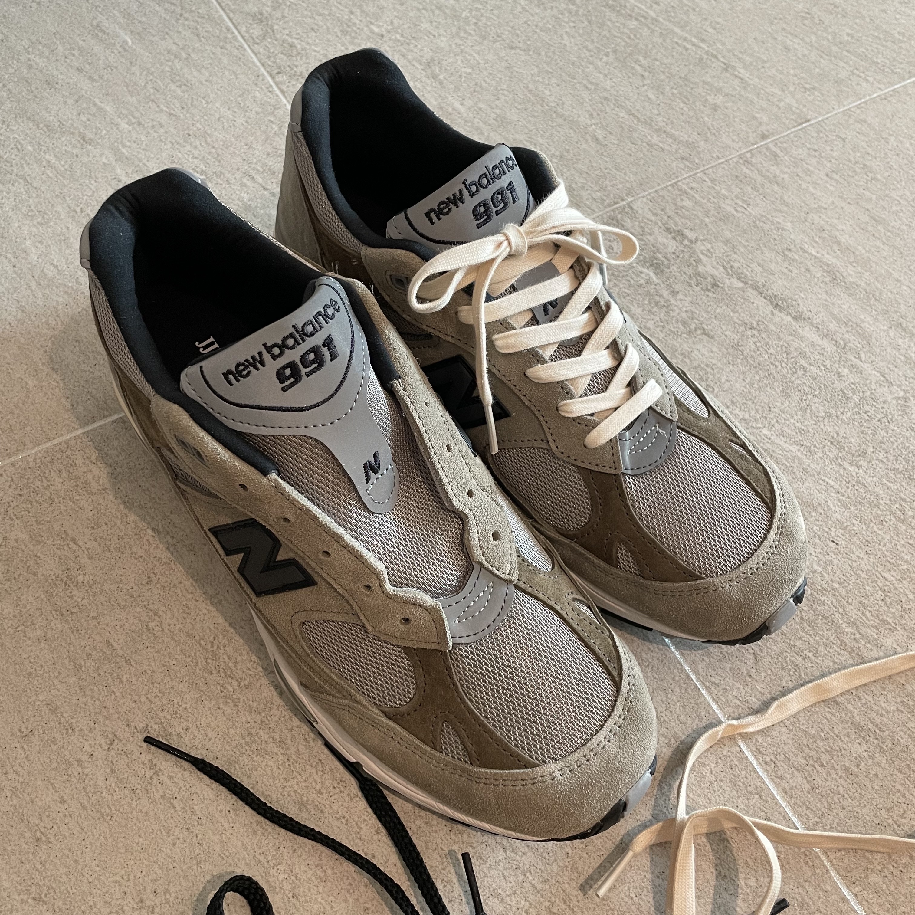 New Balance x JJJJound 991 Made in UK Grey 착용 스타일 - 3