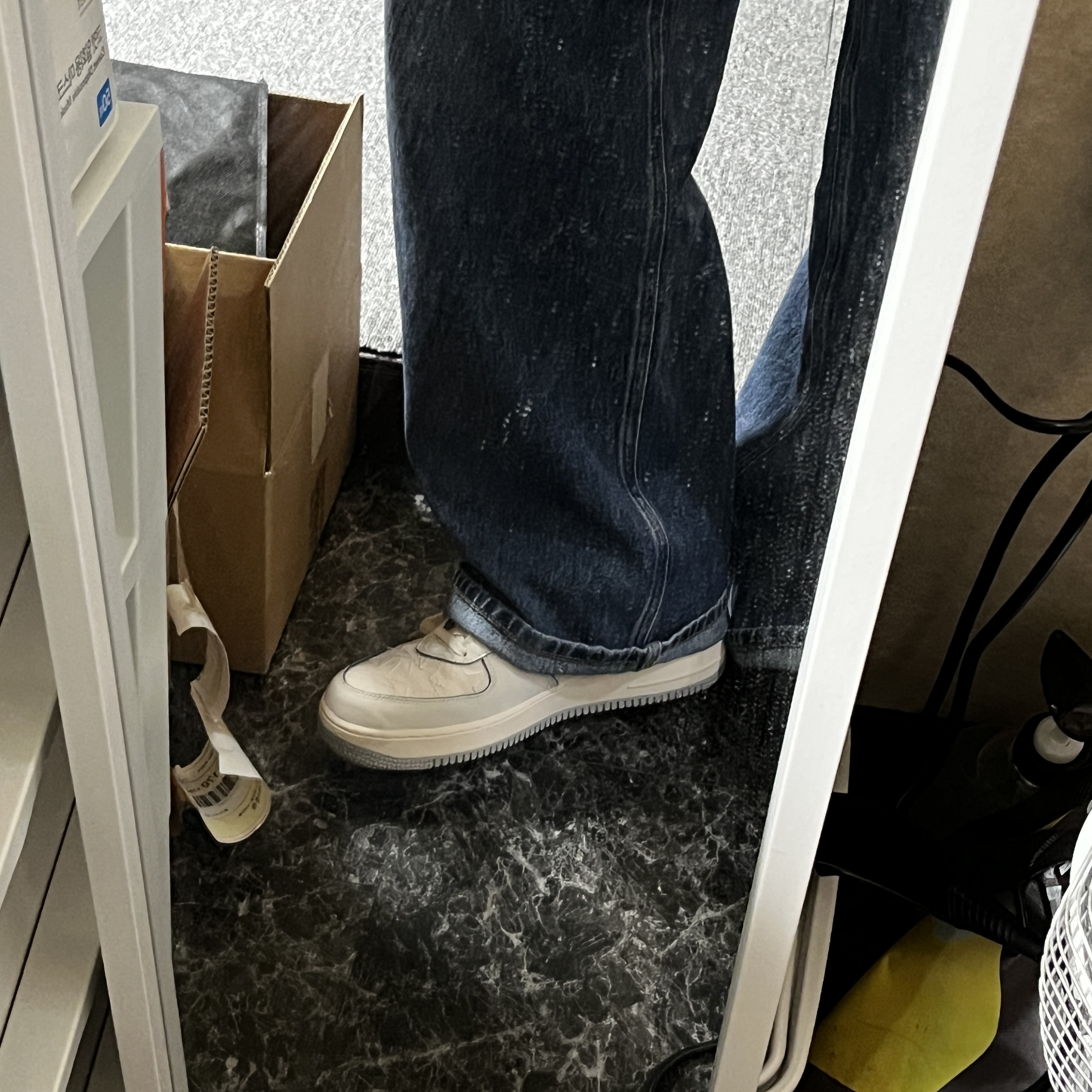 Nike Air Force 1 Mid '07 Pearl White 착용 스타일 - 2