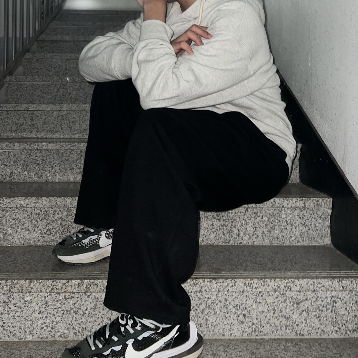 Uniqlo U Wide Fit Baker Pants Black, Stussy Basic Stussy Zip Hoodie Ash Heather 2022 착용 스타일 - 1