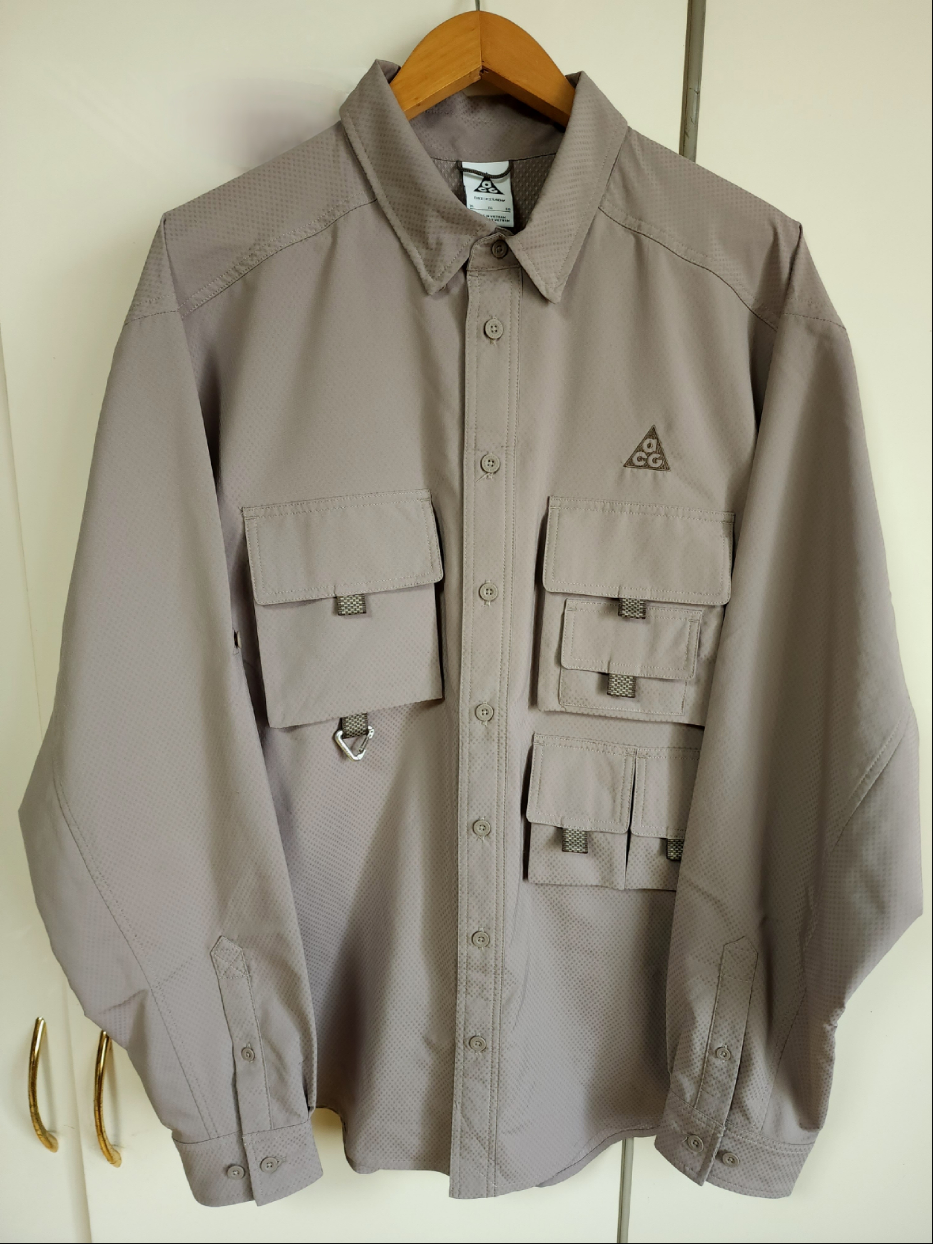 Nike ACG Dri-Fit UV Devastation Trail Shirt Smoke Grey - Asia, Nike ACG Dri-Fit UV Devastation Trail Shirt Dark Smoke Grey - Asia 착용 스타일 - 3
