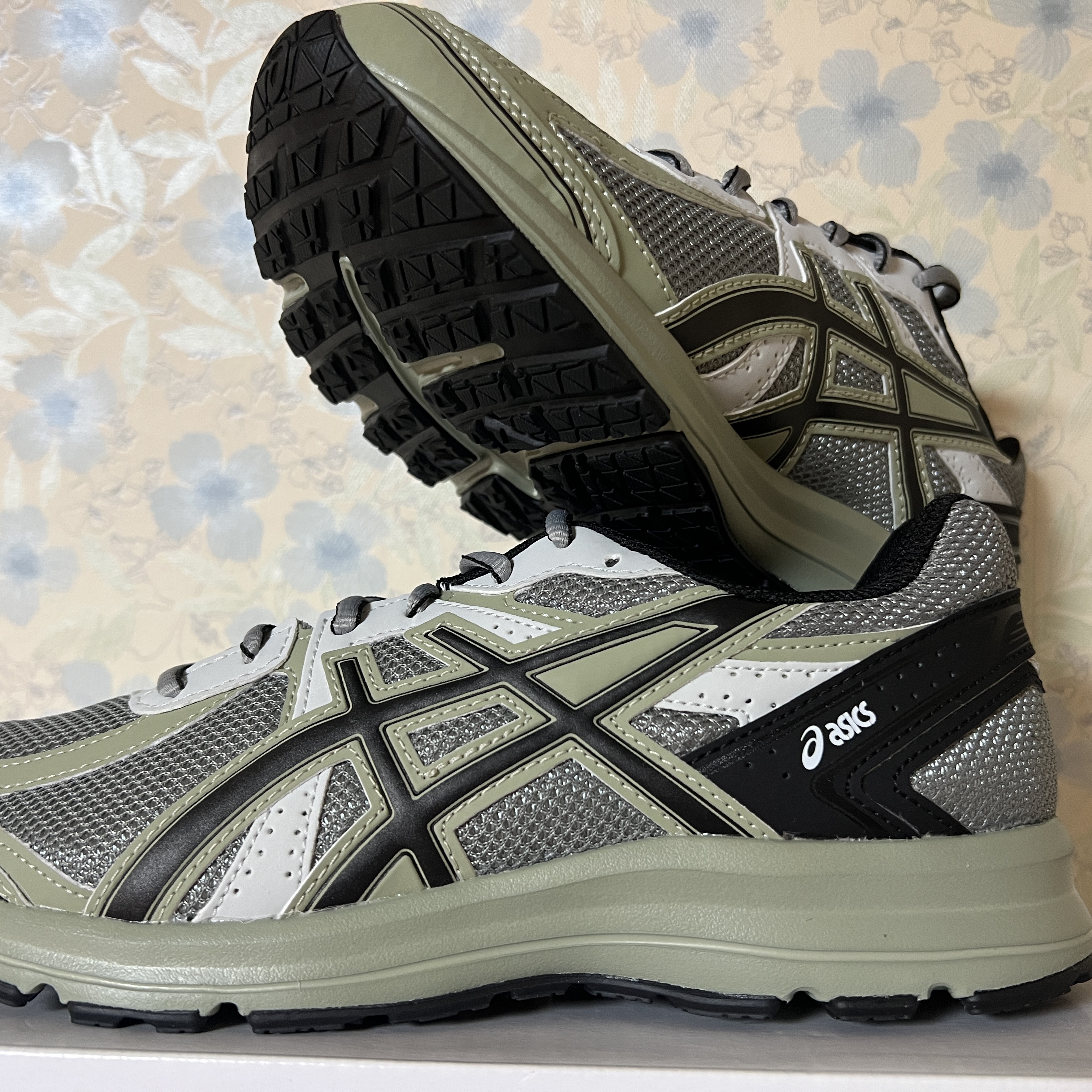 Asics Jog 100 S Sheet Rock - 2E Wide 착용 스타일