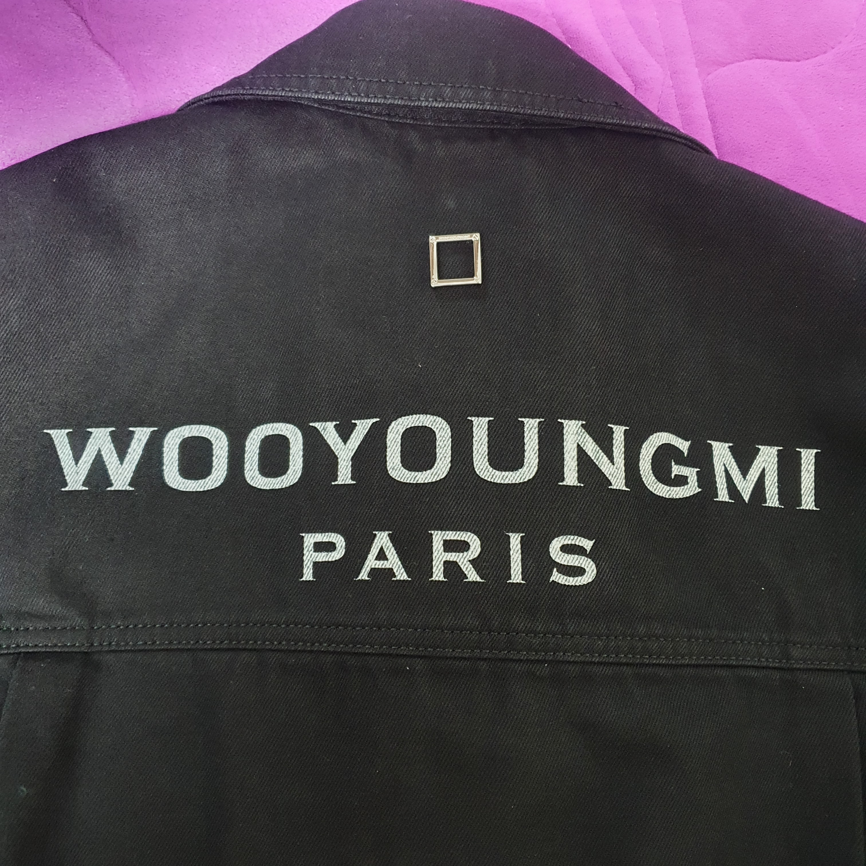 Wooyoungmi Denim Back Logo Shirt Black - 23SS, Louis Vuitton Monogram Chain Bracelet Silver 착용 스타일 - 2