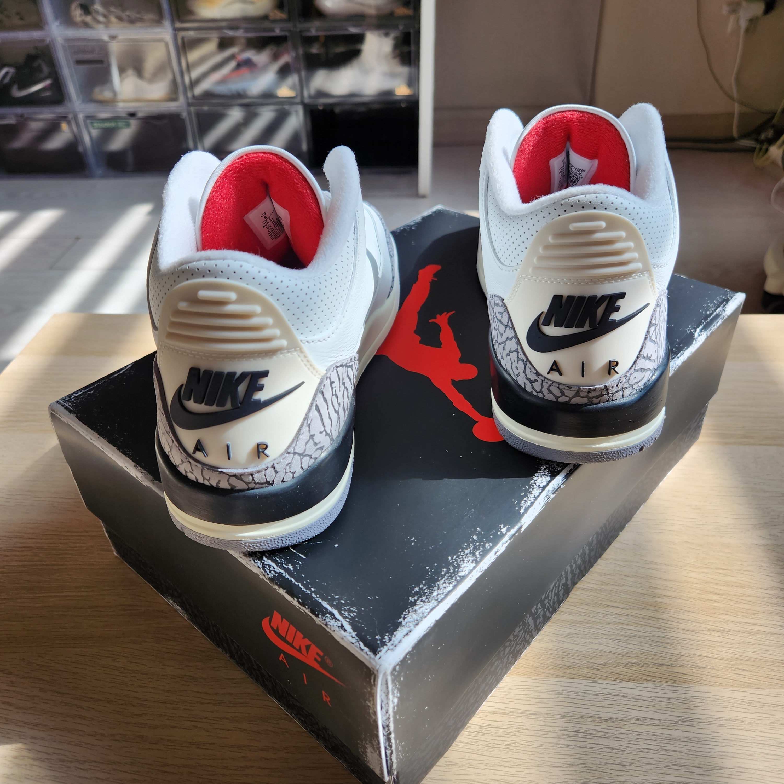 Jordan 3 Retro White Cement Reimagined 착용 스타일 - 4