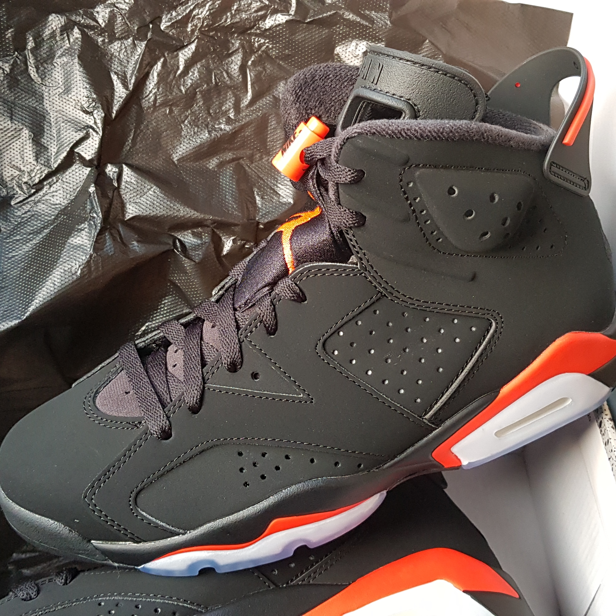 Jordan 6 Retro Infrared 2019 착용 스타일