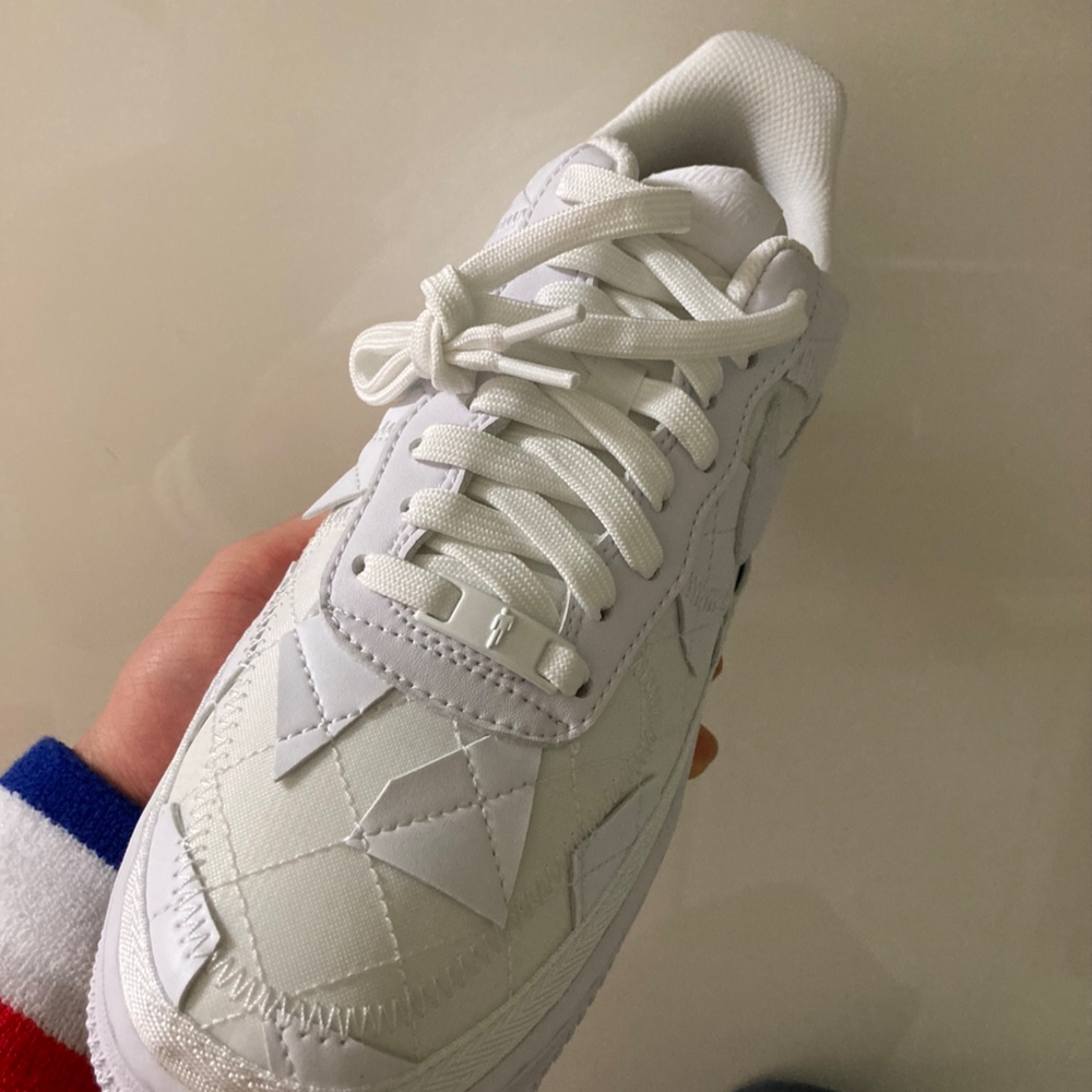 Nike x Billie Eilish Air Force 1 Low SP Triple White 착용 스타일 - 3