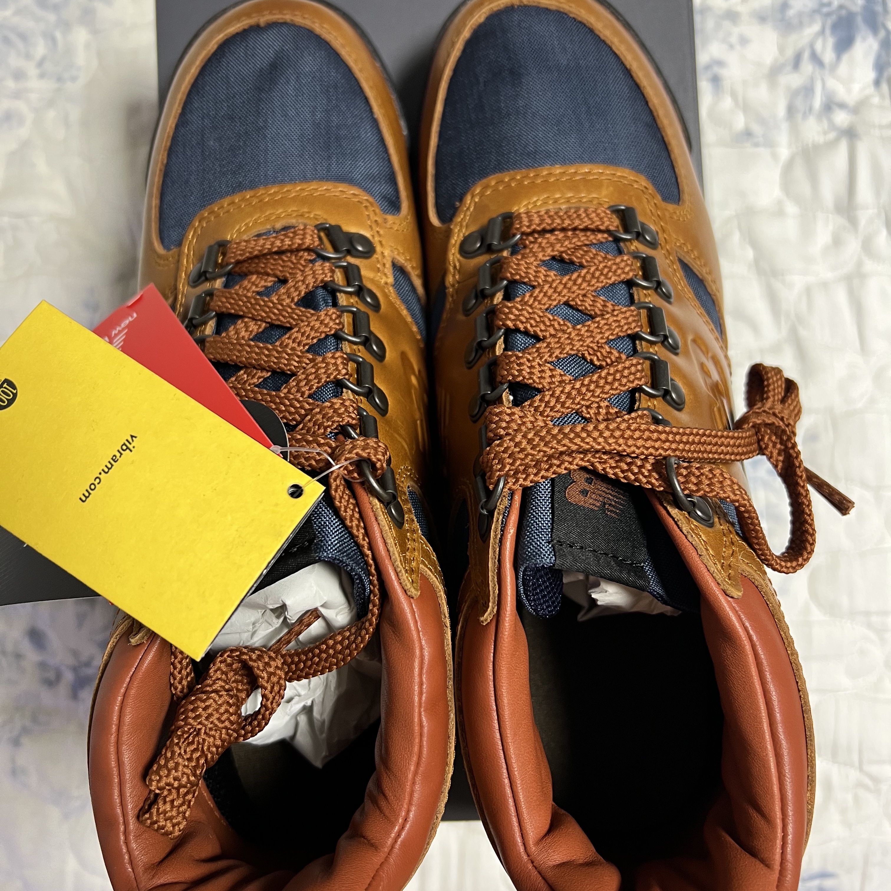 New Balance Rainier 80's Classic Hiking Boots Brown 착용 스타일 - 1