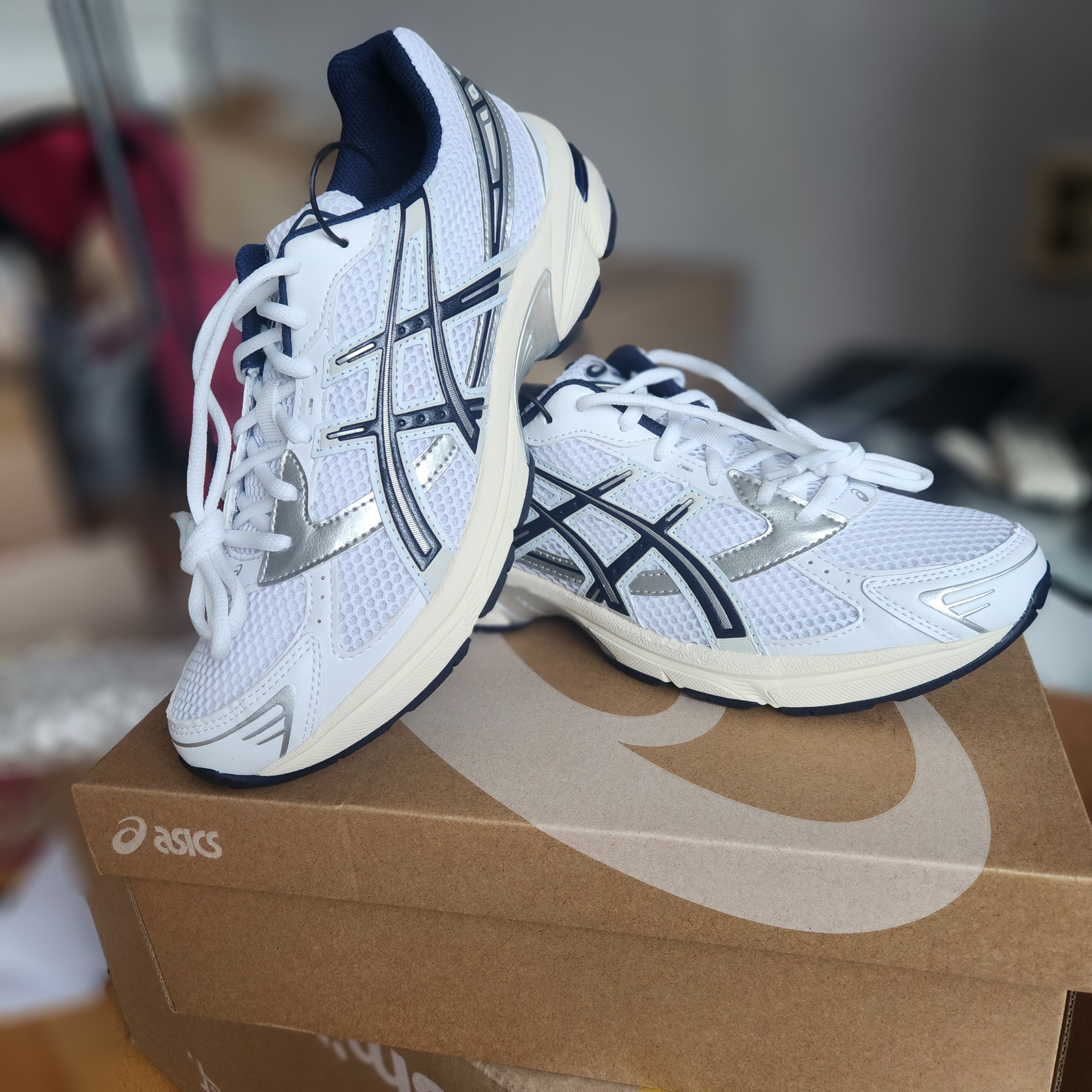 (W) Asics Gel-1130 White Midnight 착용 스타일