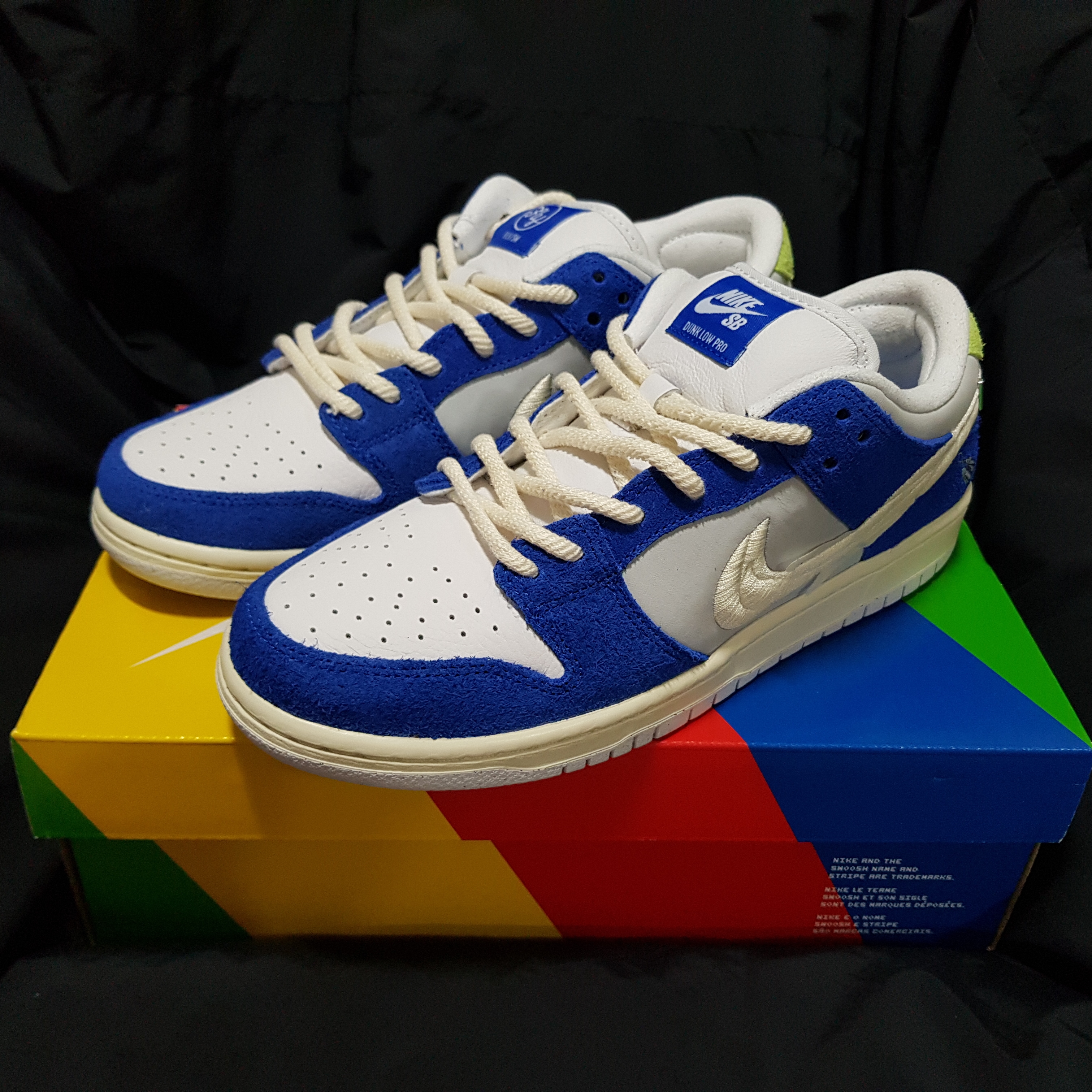 Nike x Fly Streetwear SB Dunk Low Pro Gardenia 착용 스타일 - 1