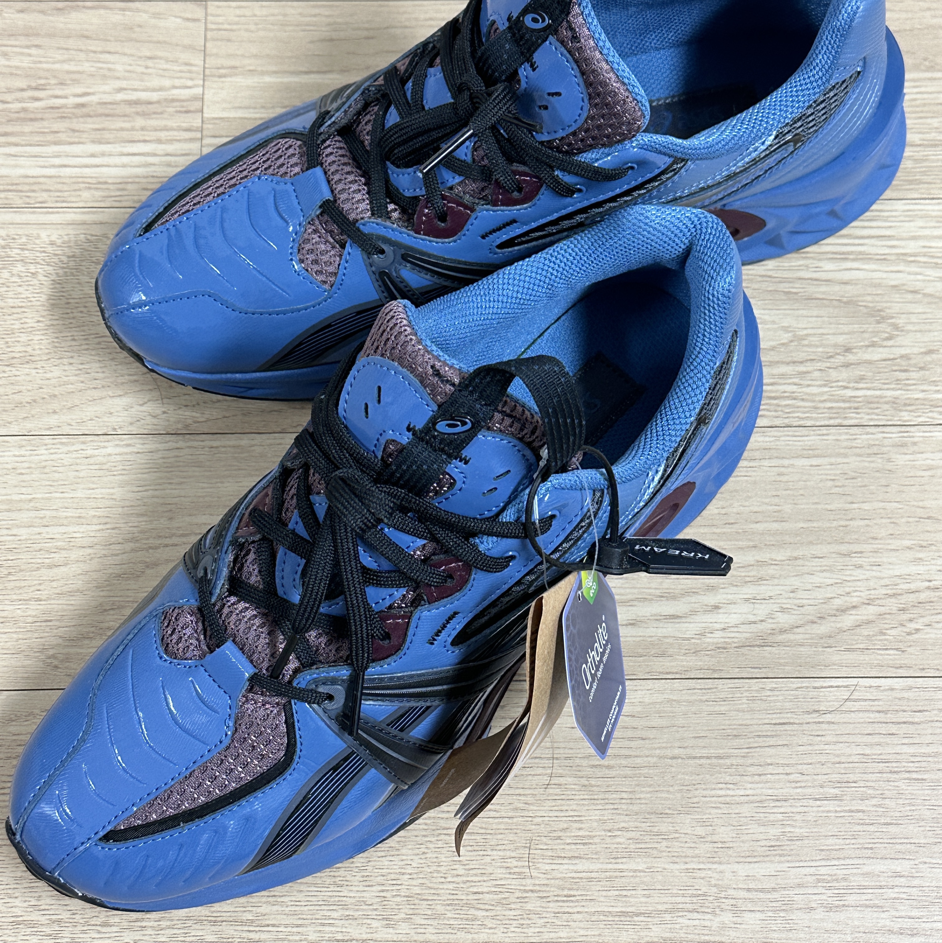 Asics HN2-S Protoblast Azure 착용 스타일