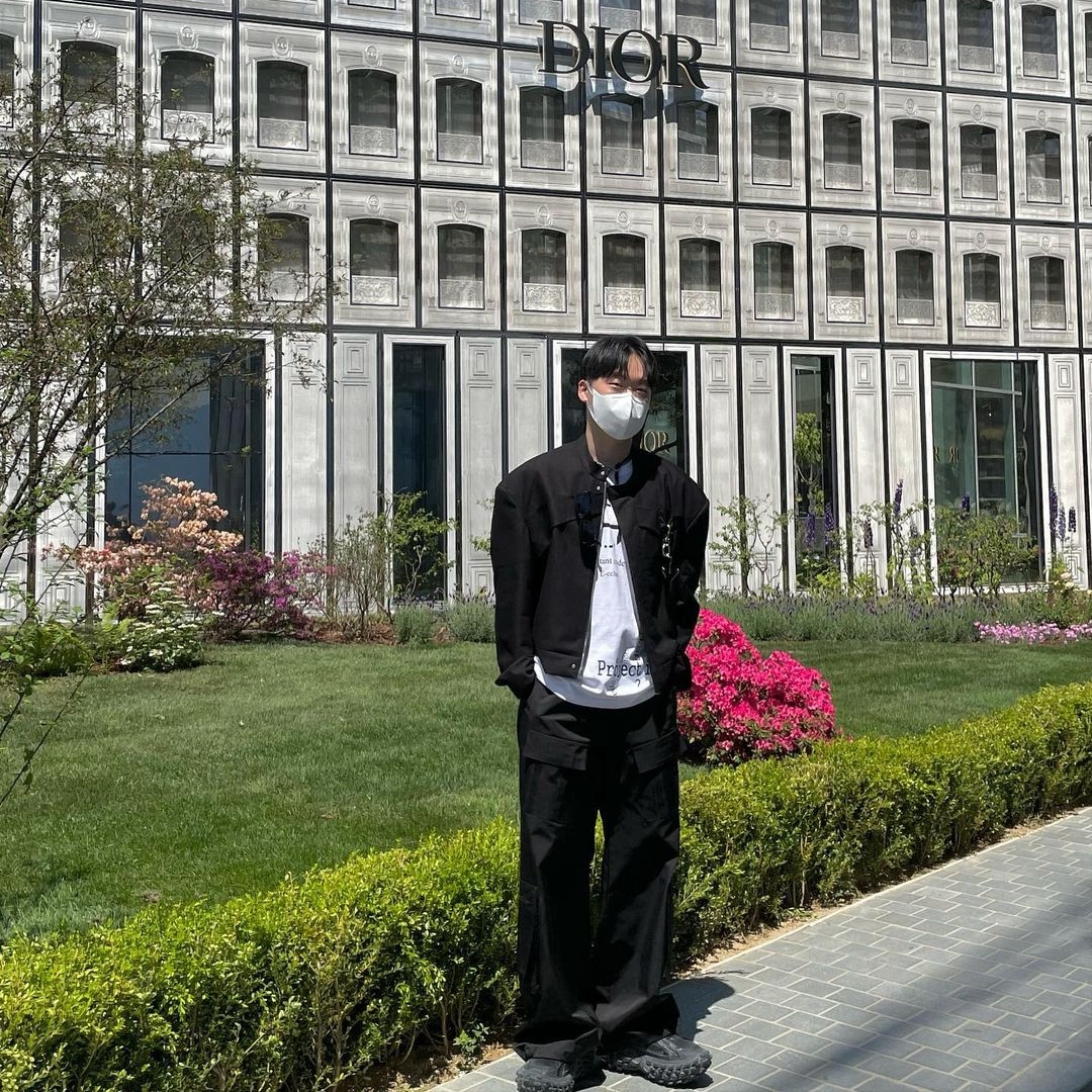 AOP New Cargo Series 01 Black 착용 스타일 - 1