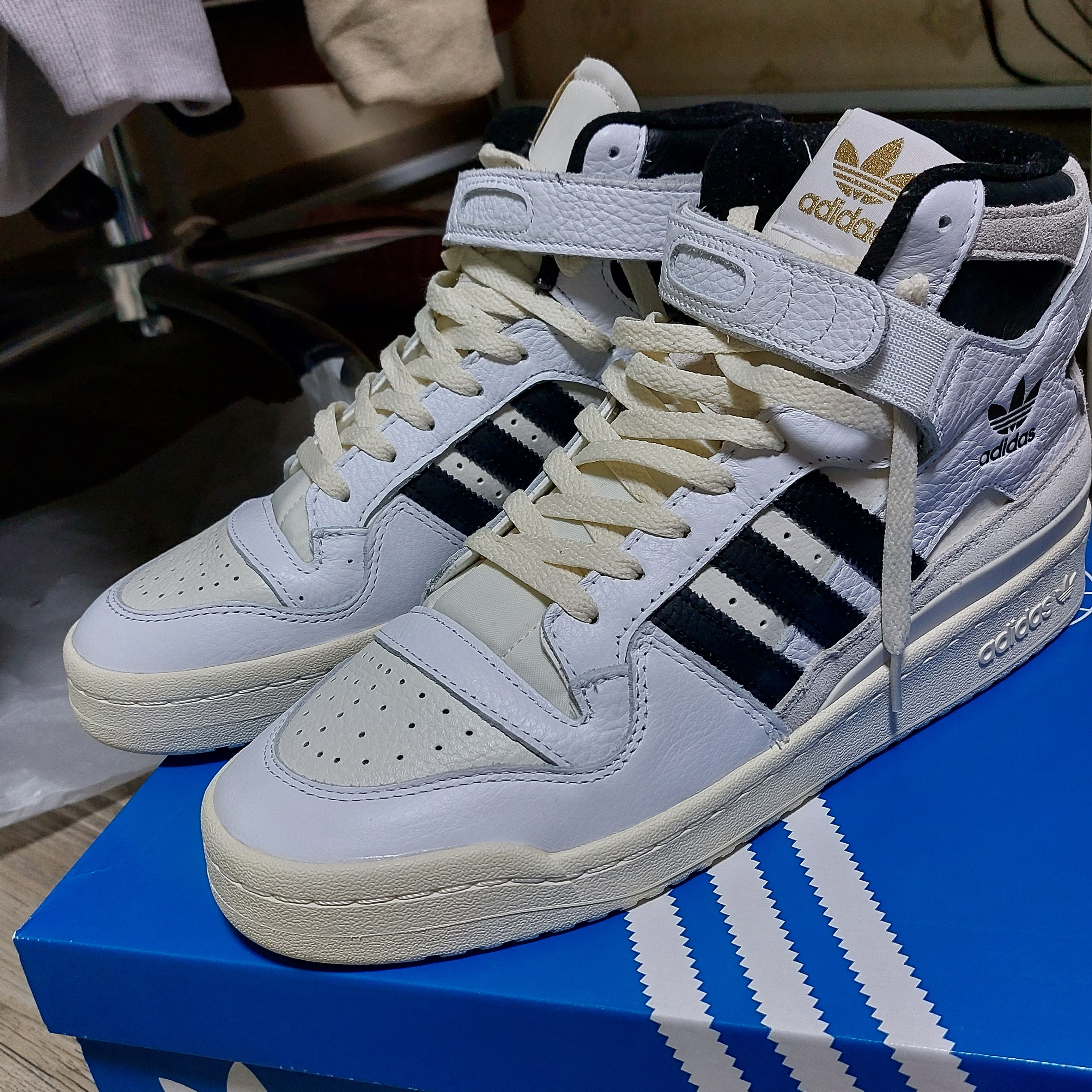 Adidas Forum 84 High Cloud White 착용 스타일