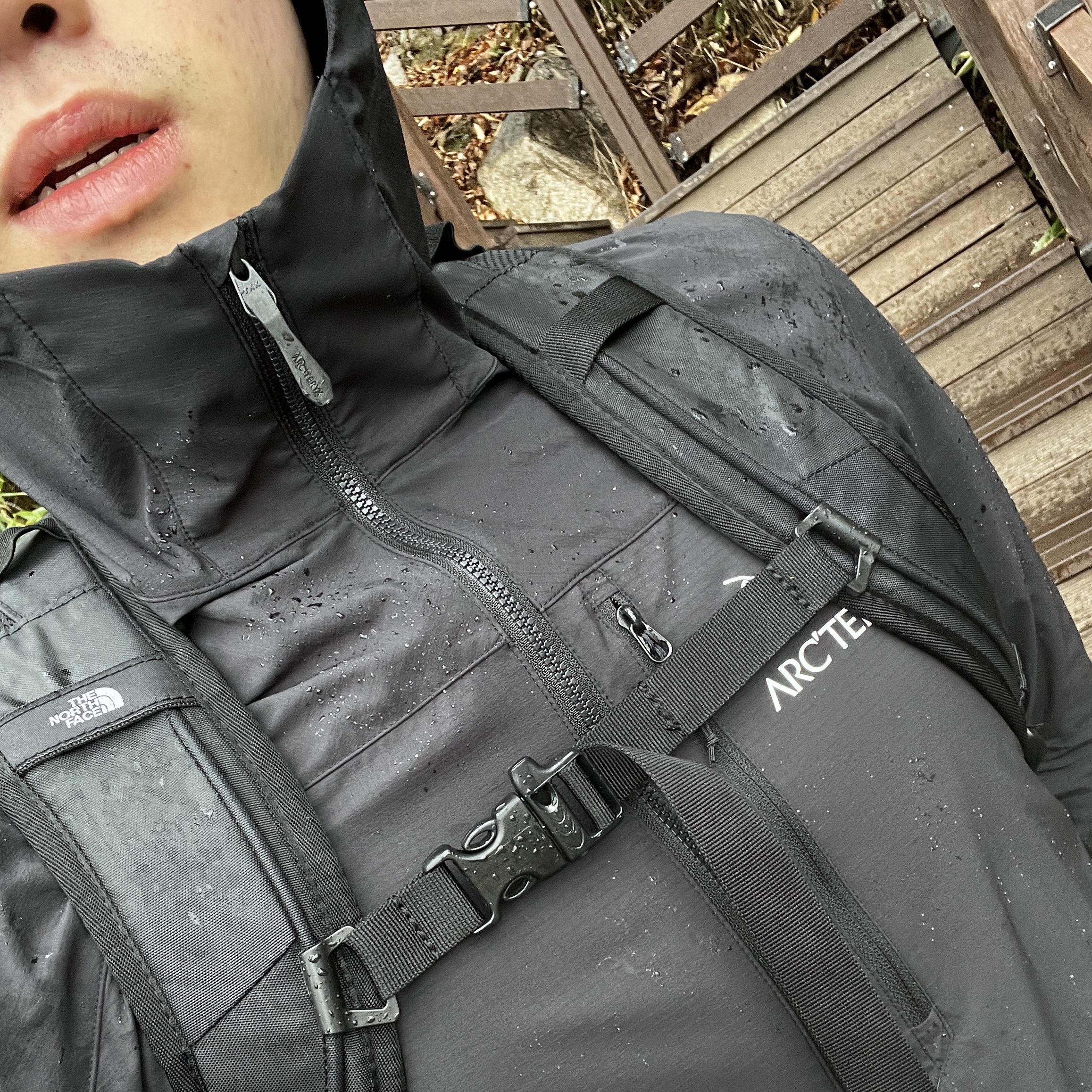 Arc'teryx Squamish Hoody Black 착용 스타일