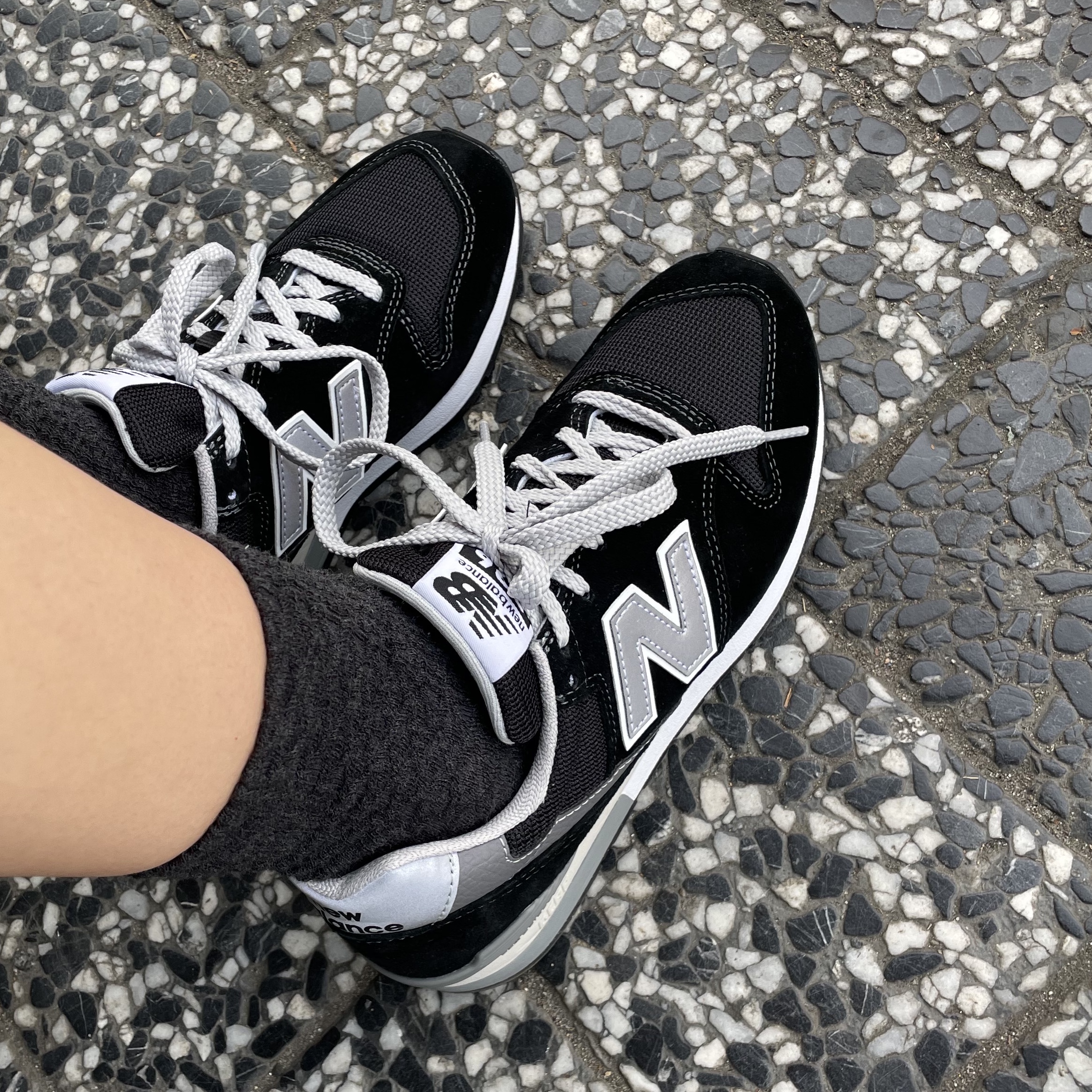 New Balance 996 Black 착용 스타일 - 2