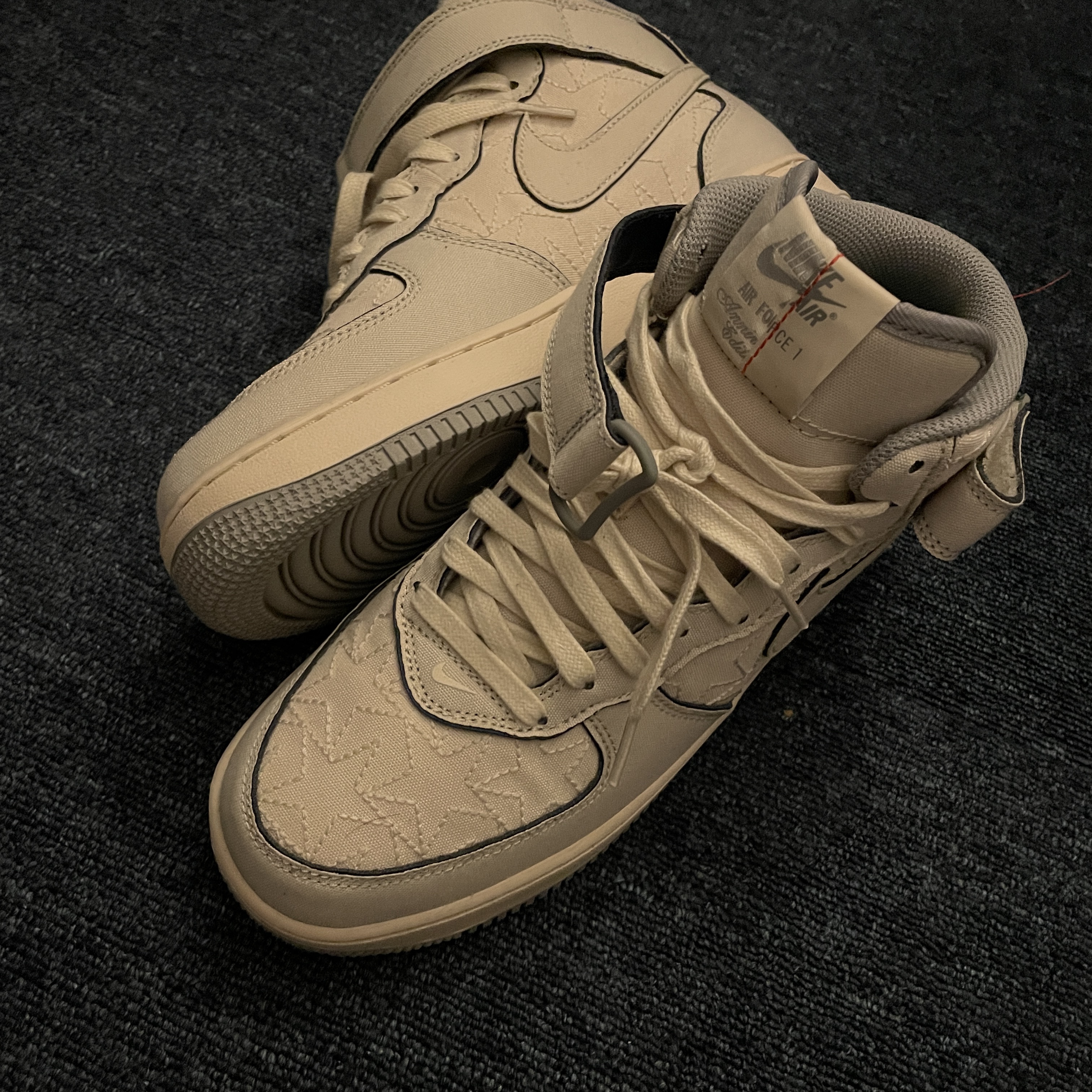 Nike Air Force 1 Mid '07 Pearl White 착용 스타일 - 1