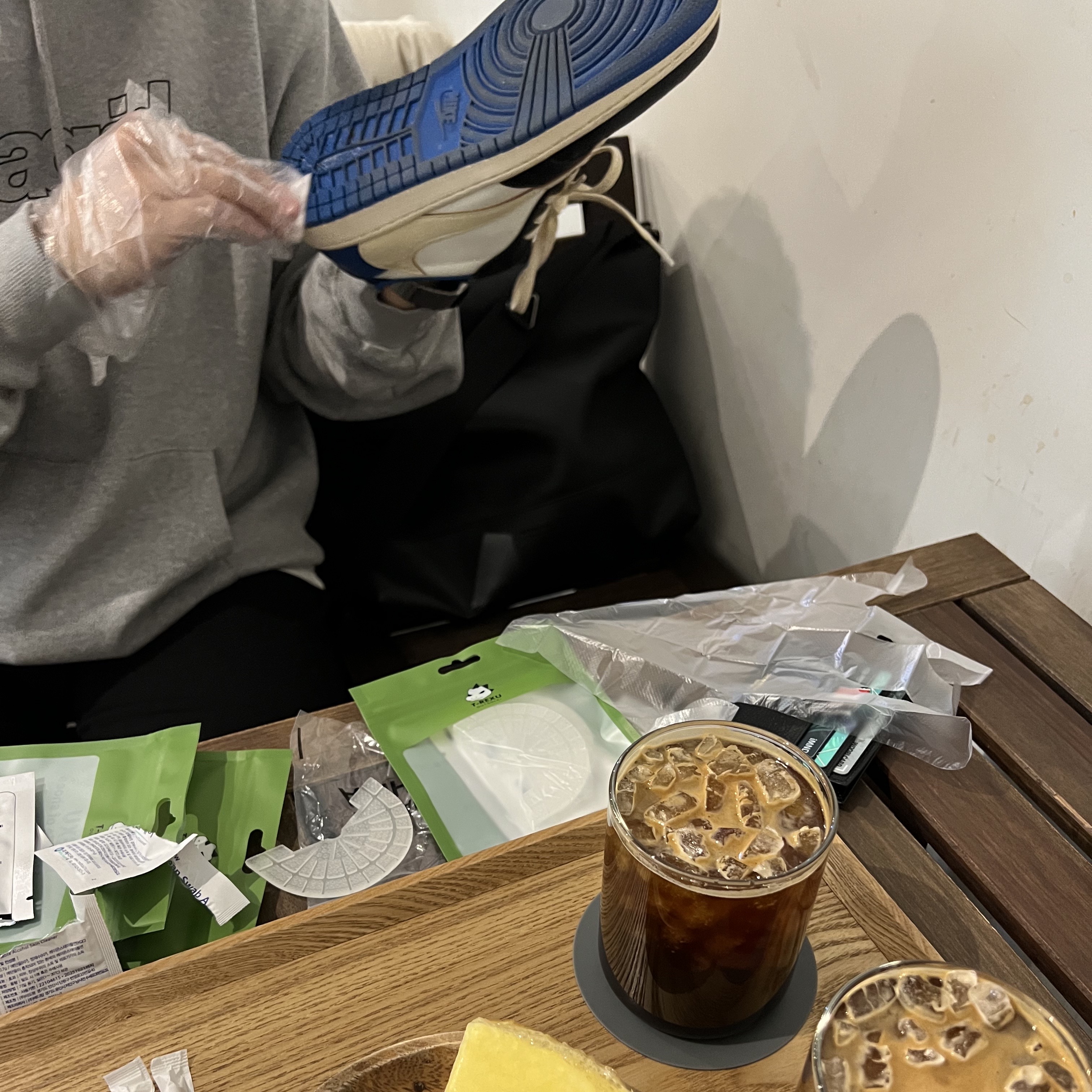 Jordan 1 x Travis Scott x Fragment Retro Low OG SP Military Blue 착용 스타일