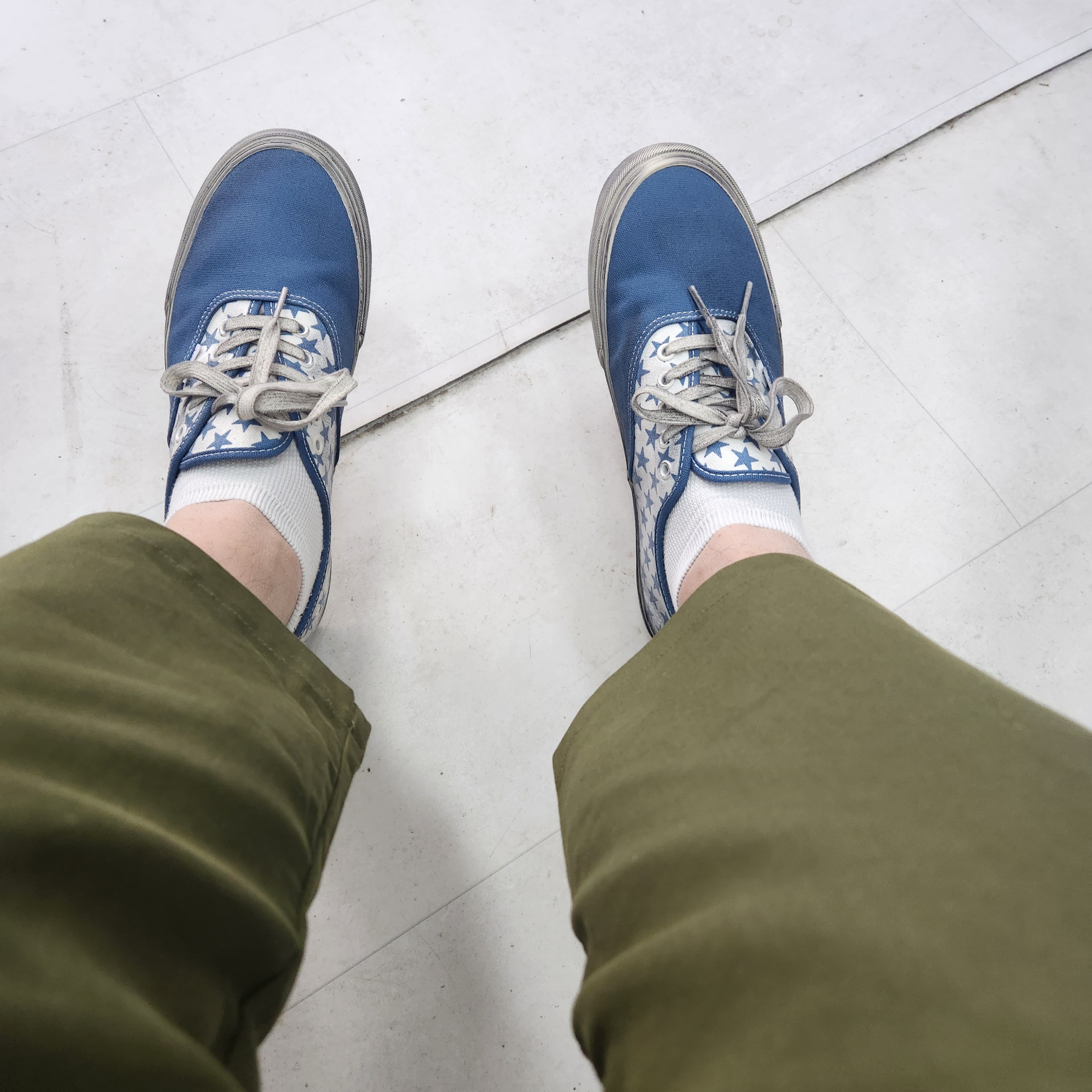 Vans Vault x Bianca Chandon Authentic LX Stressed Navy White 착용 스타일