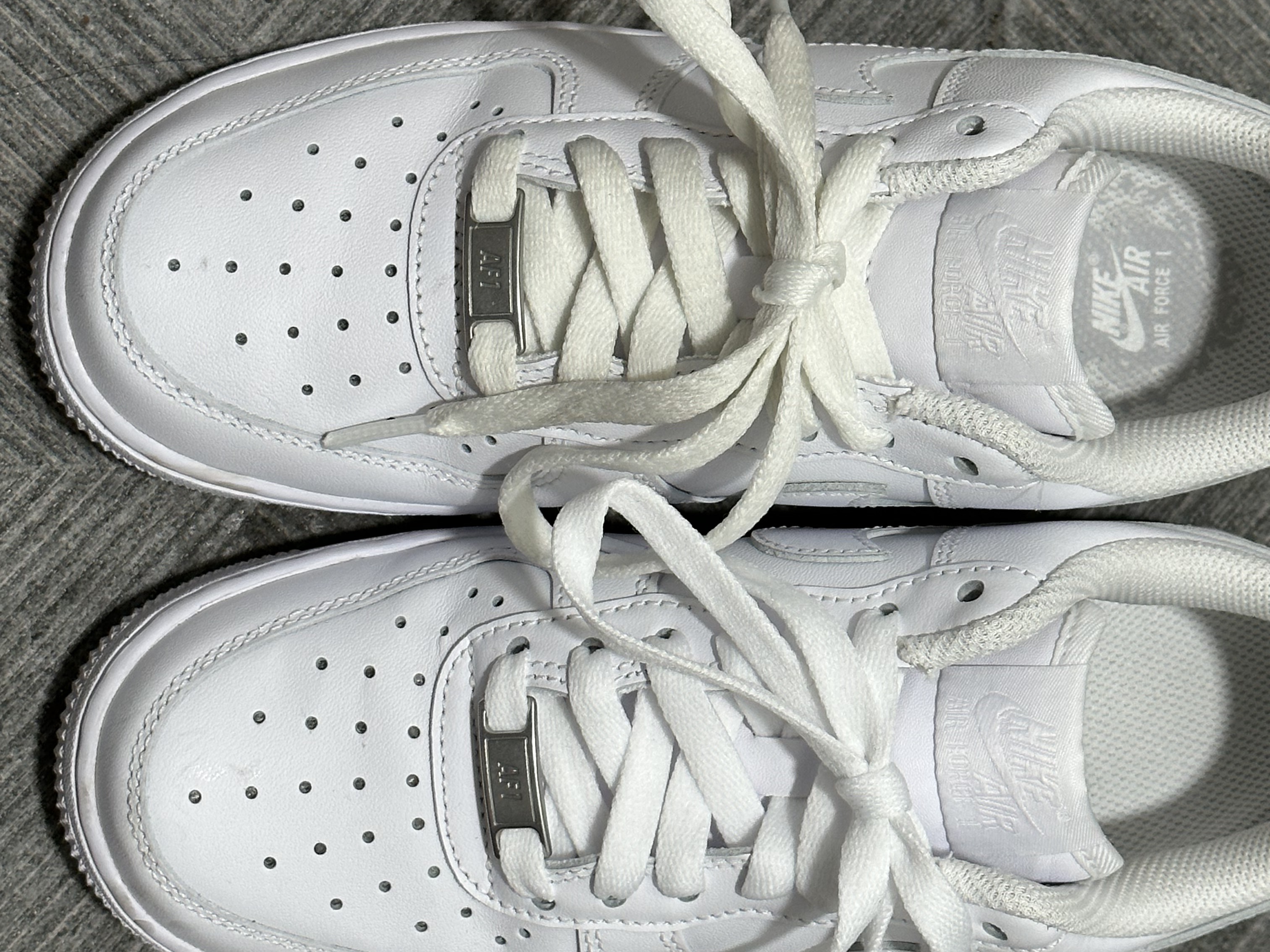 Nike Air Force 1 '07 Low White, (W) Nike Air Force 1 '07 Low White 착용 스타일 - 1