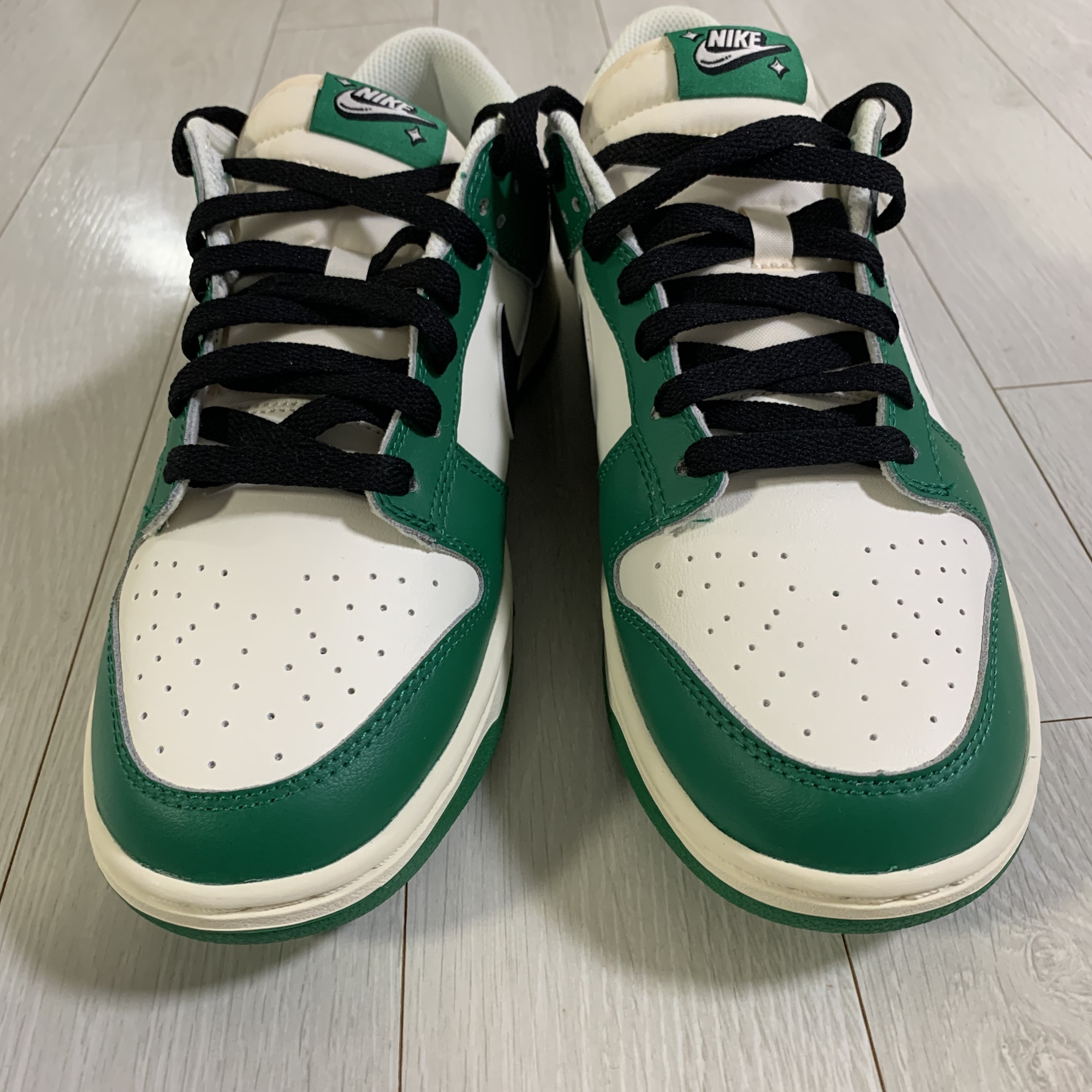 Nike Dunk Low Retro SE Jackpot Malachite 착용 스타일