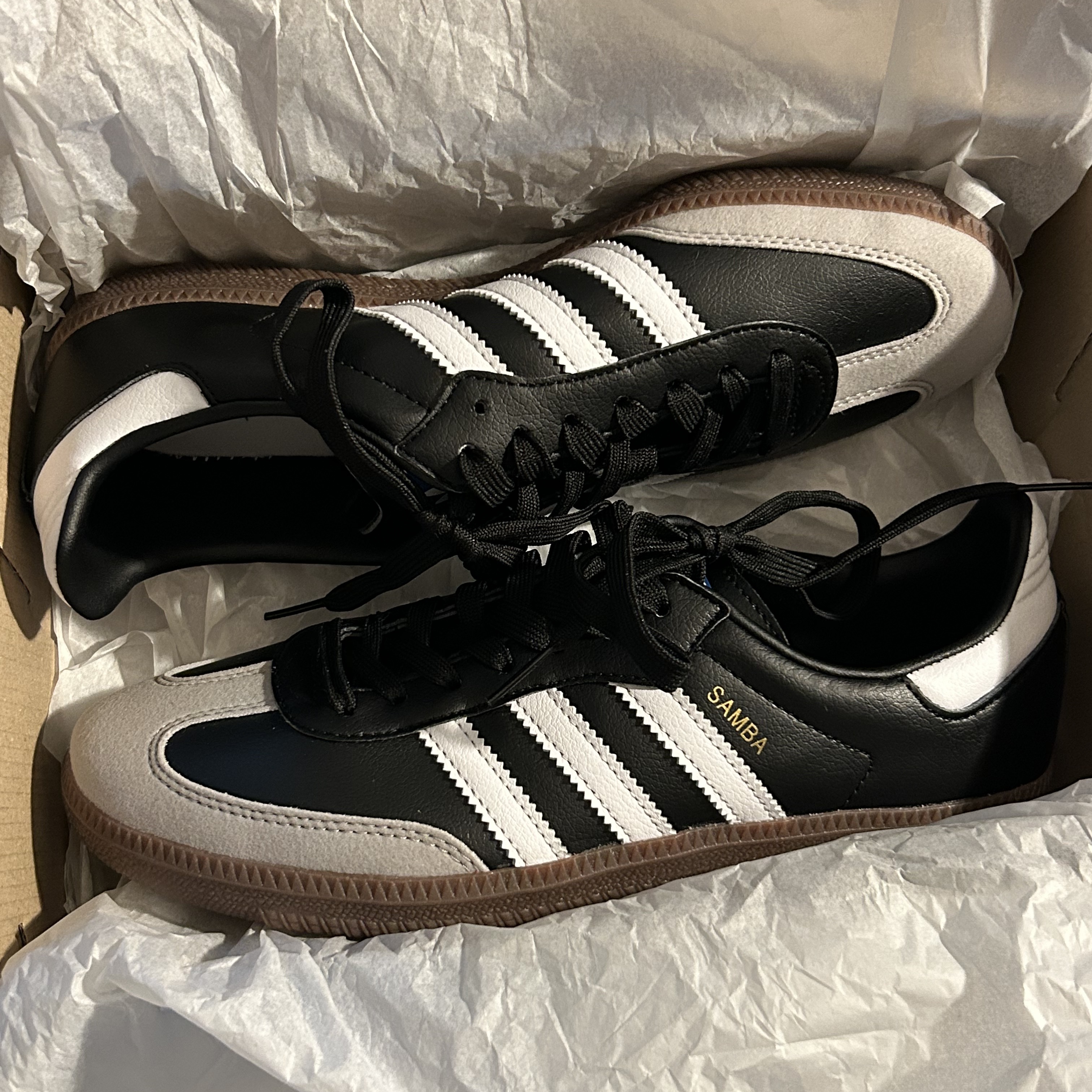 Adidas Samba Vegan Black White 착용 스타일